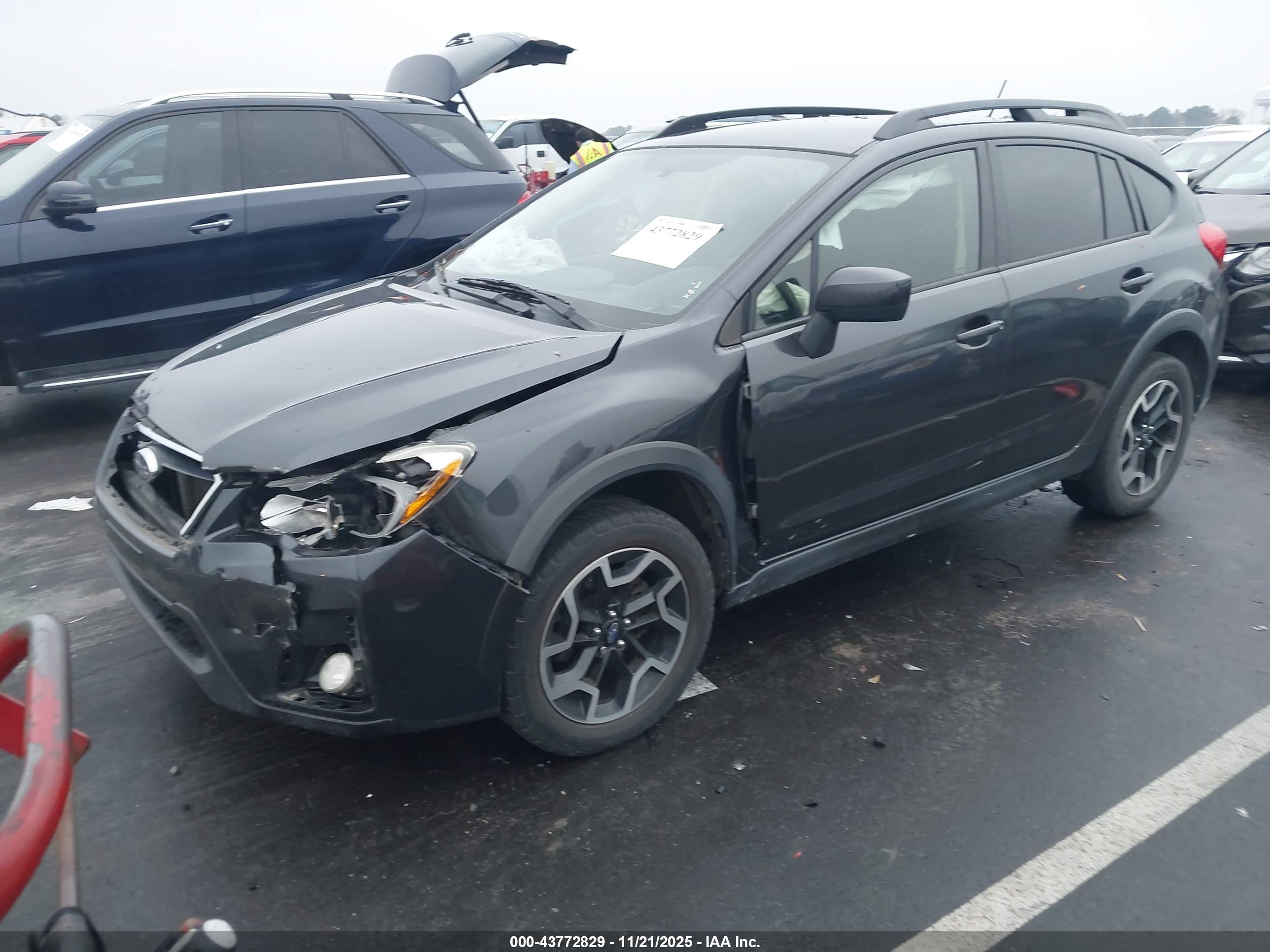 SUBARU CROSSTREK image 2