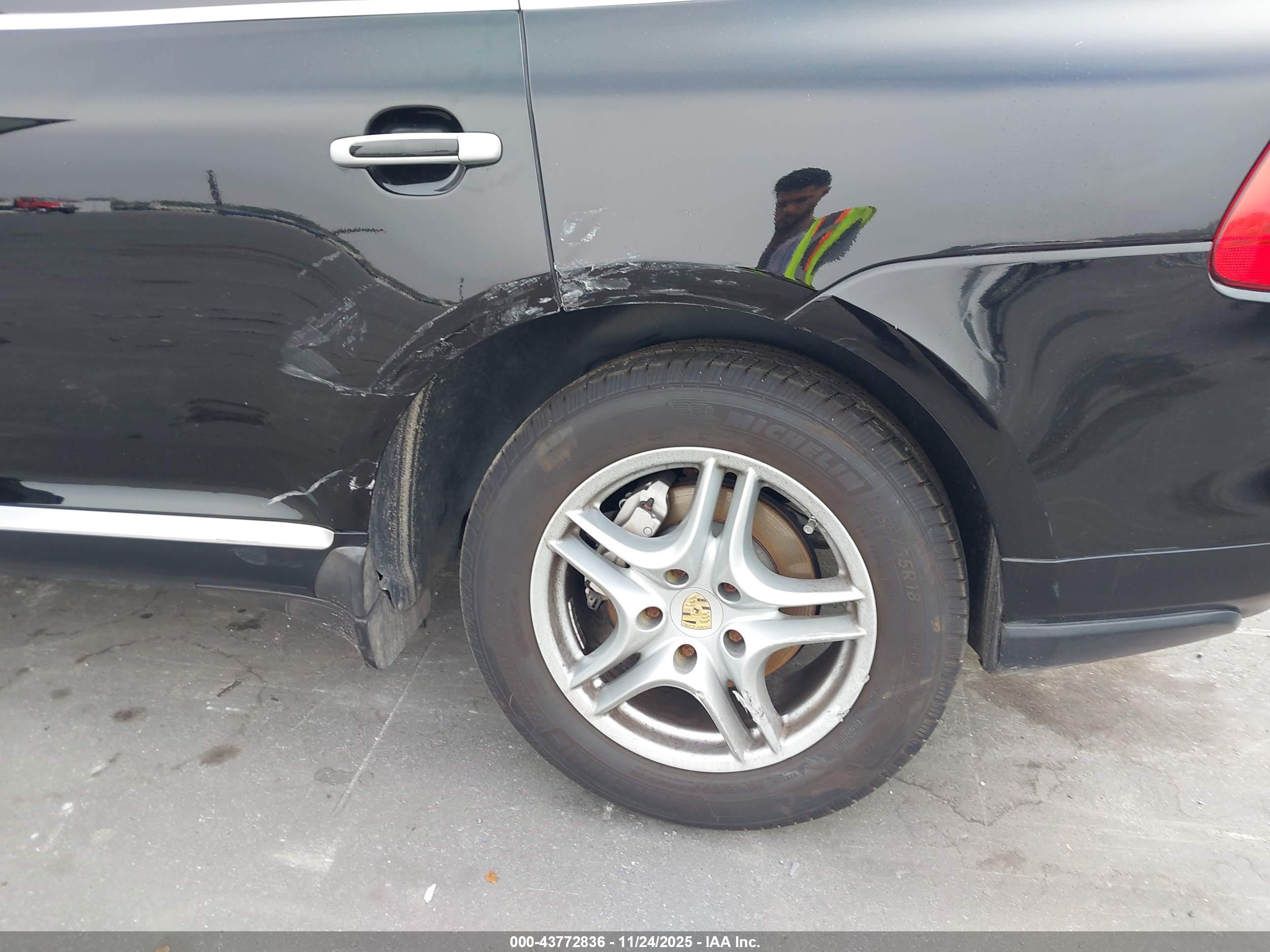 PORSCHE CAYENNE image 6
