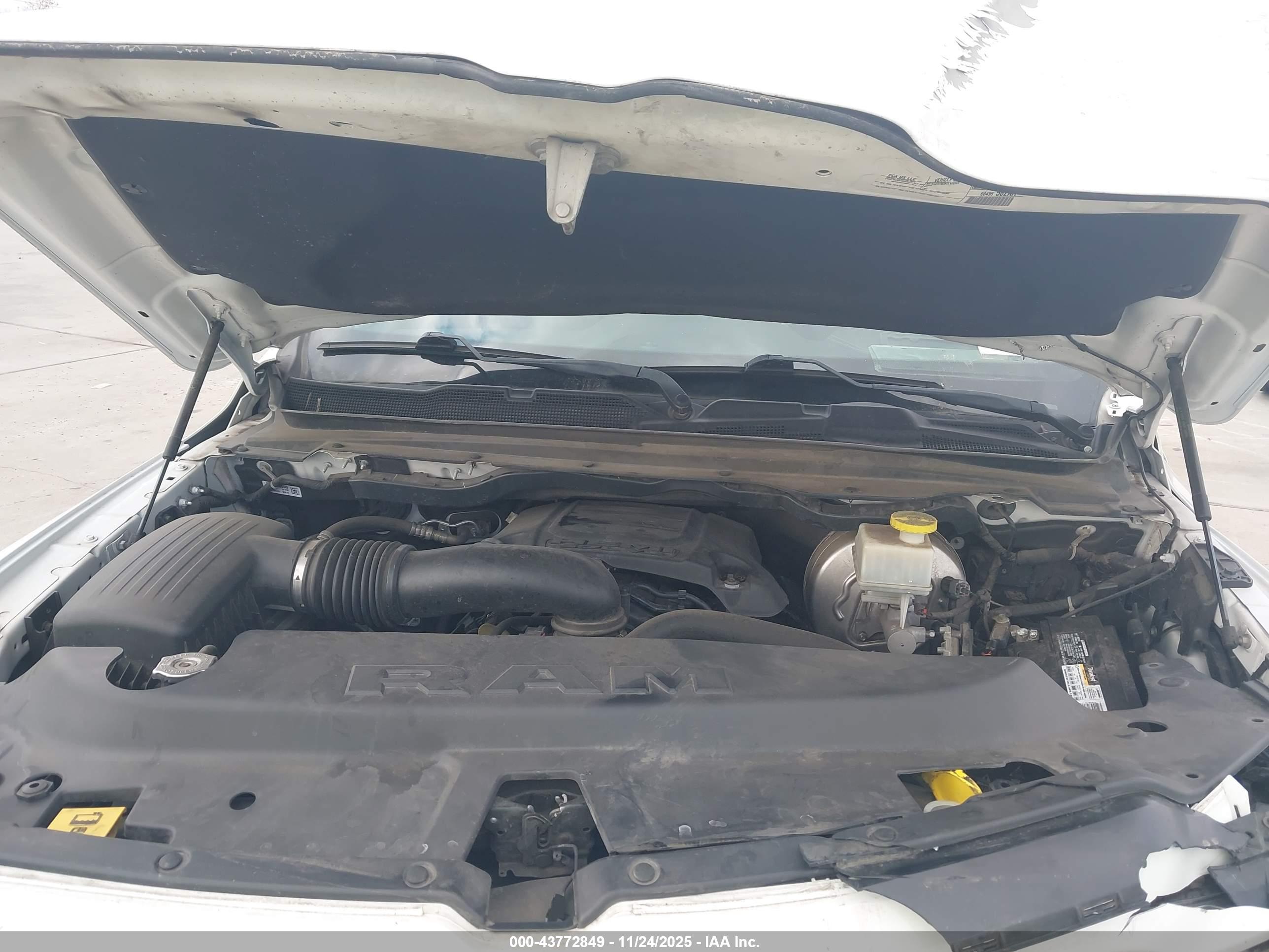 RAM 1500 image 10