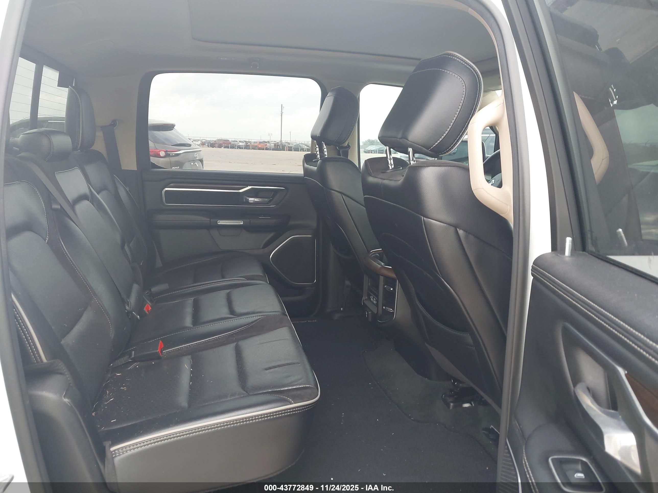 RAM 1500 image 8