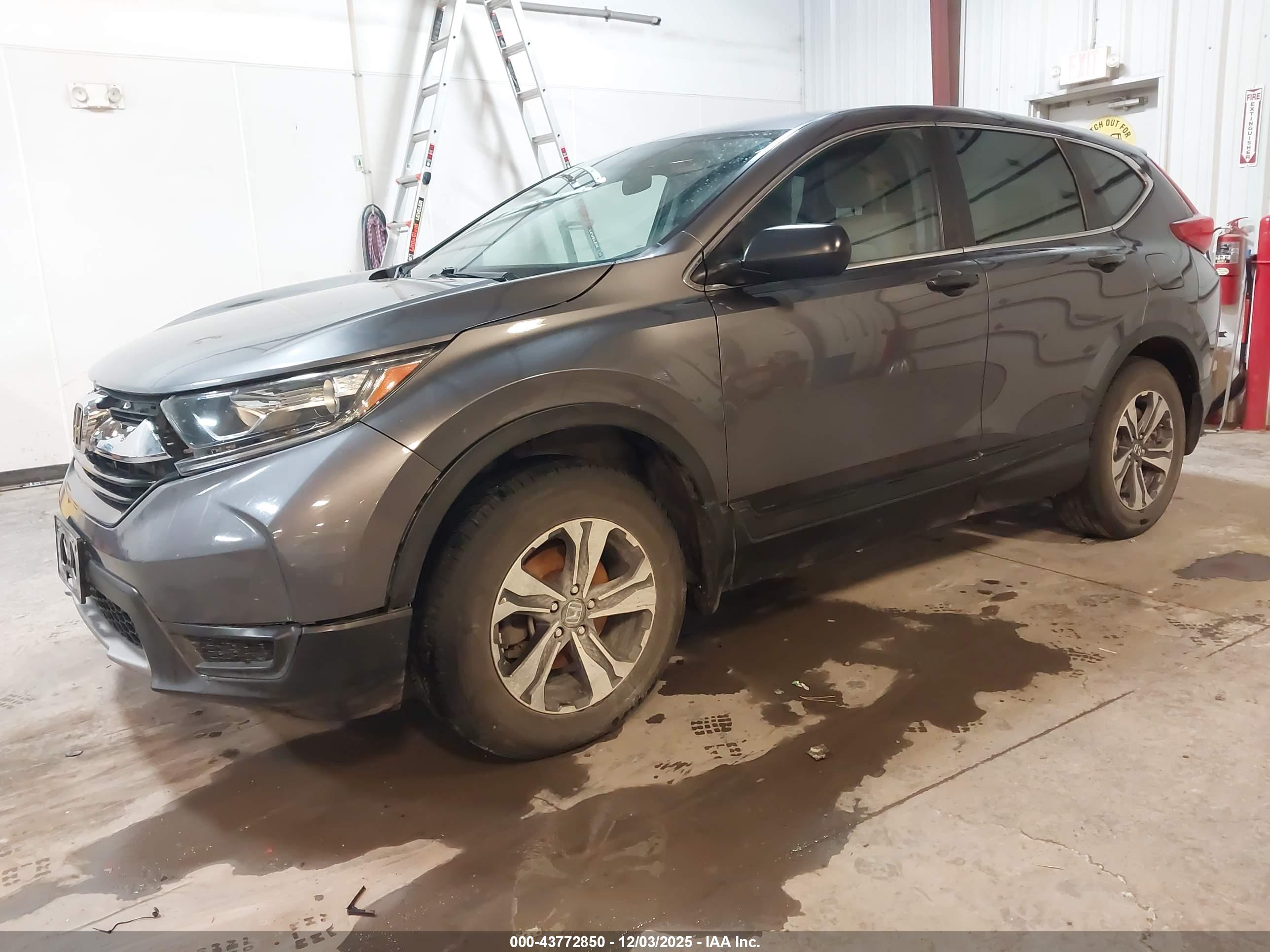 HONDA CR-V image 2