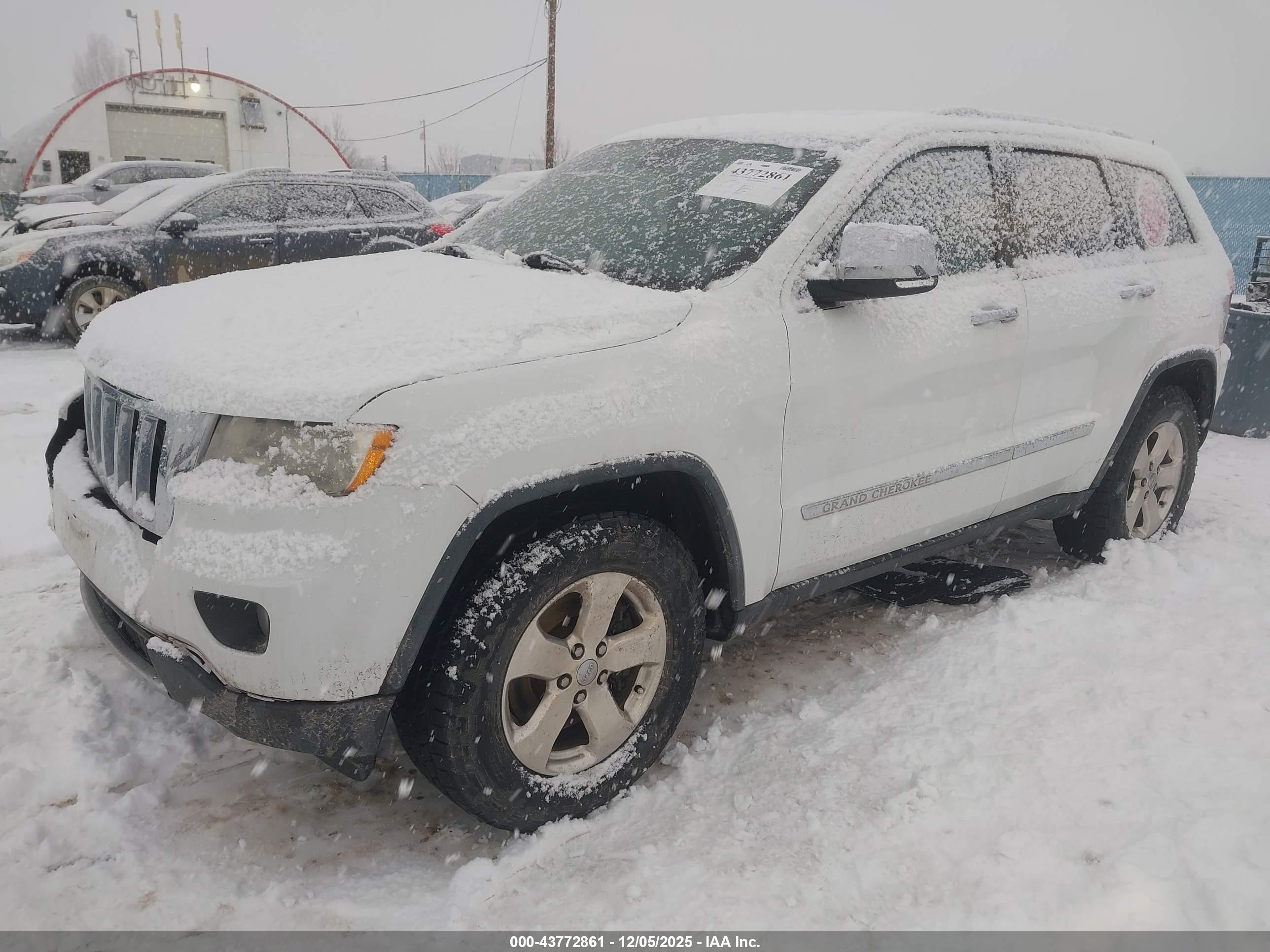 JEEP GRAND image 2