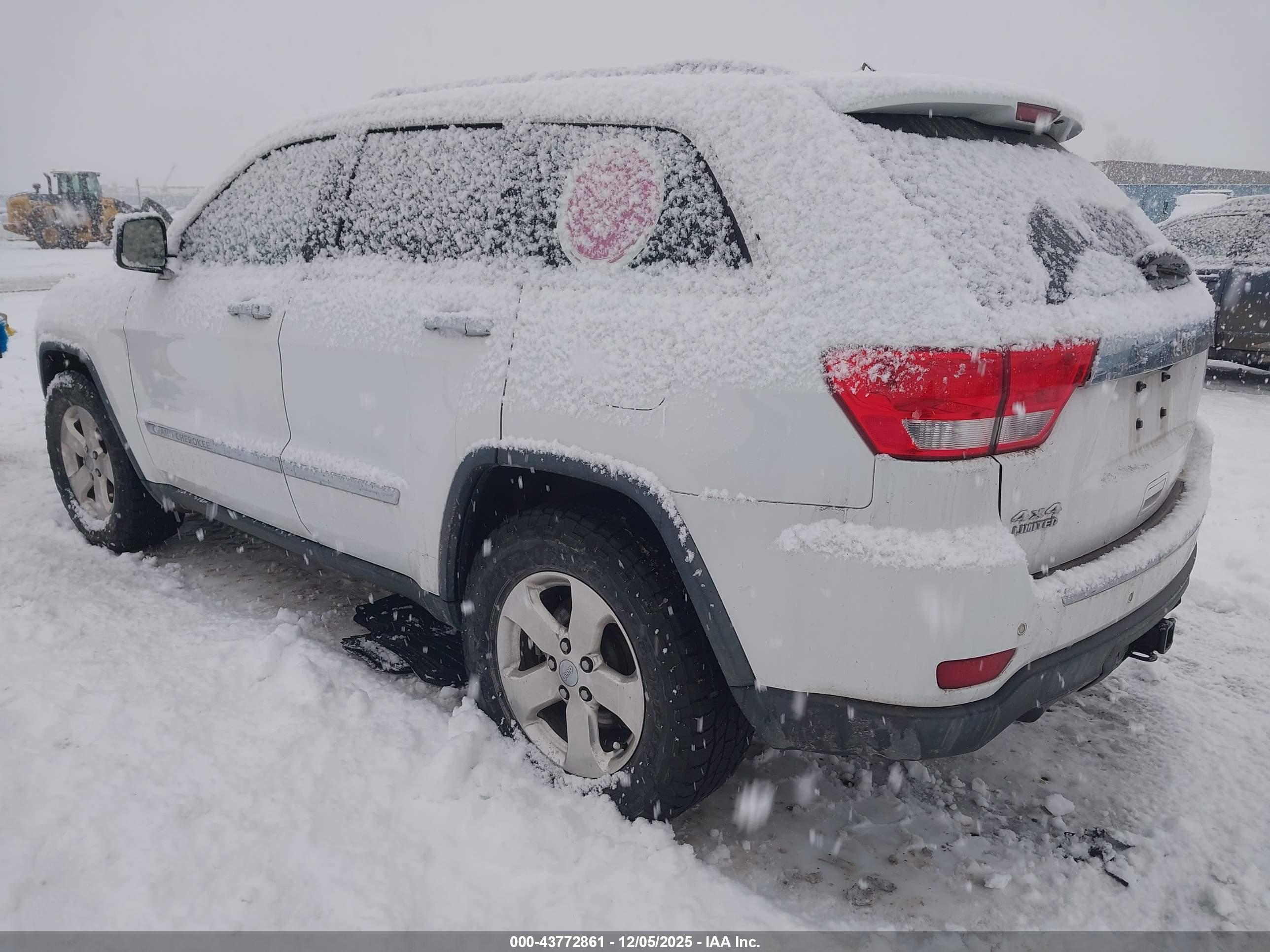 JEEP GRAND image 3