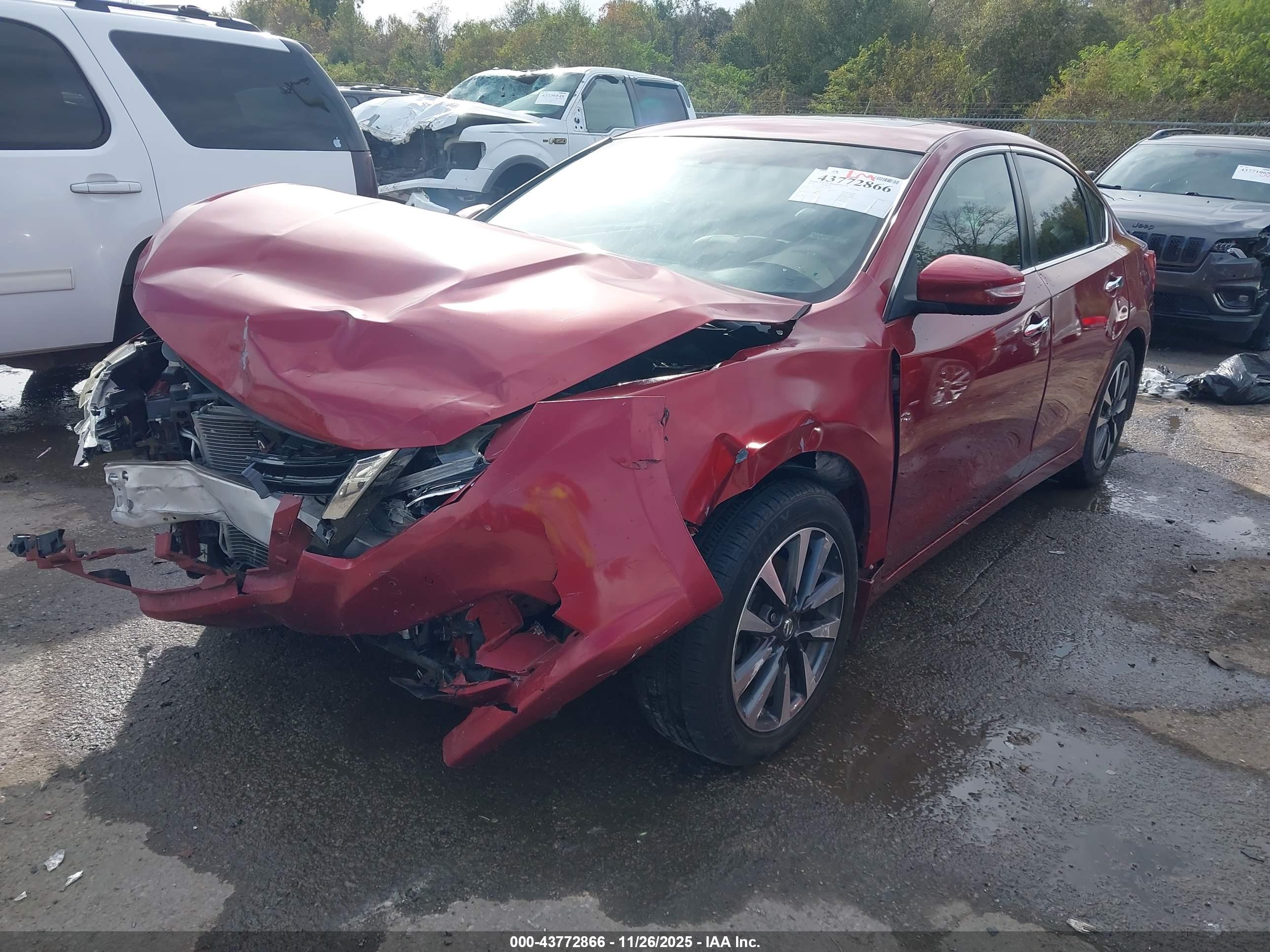 NISSAN ALTIMA image 2