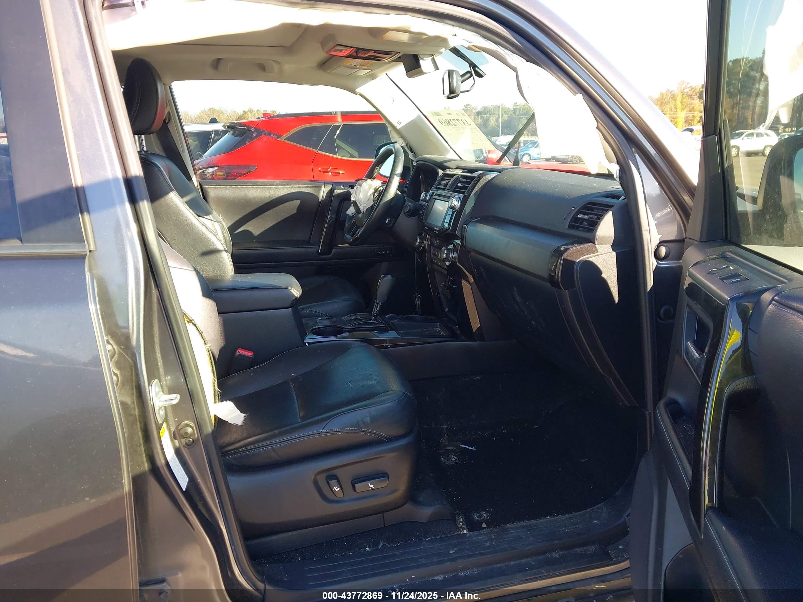 TOYOTA 4RUNNER image 5