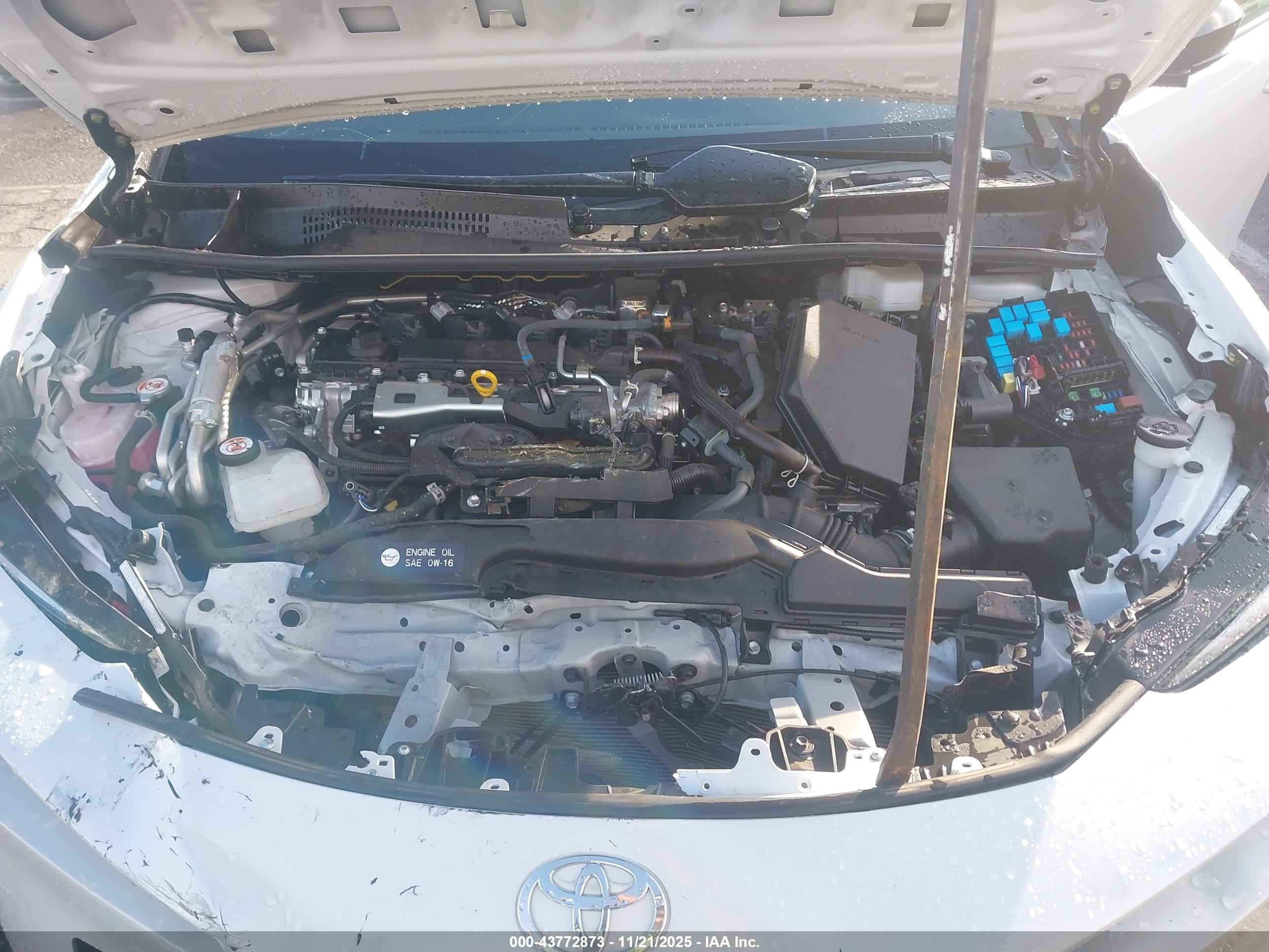 TOYOTA PRIUS image 10