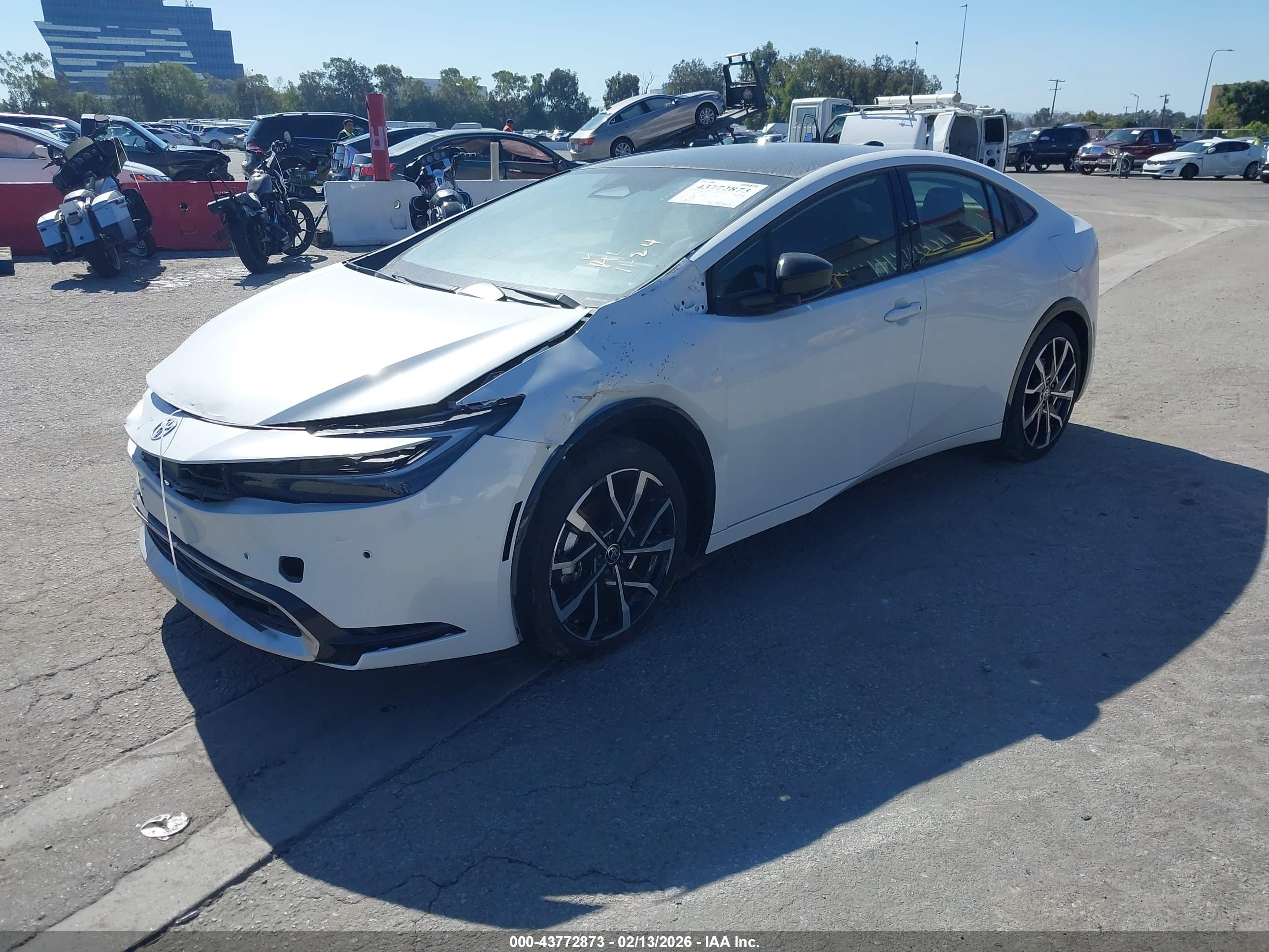 TOYOTA PRIUS image 2
