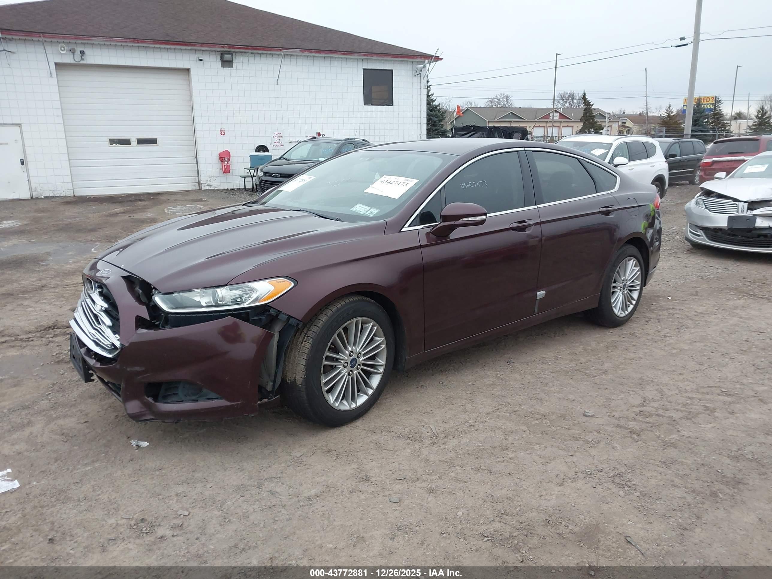FORD FUSION image 2