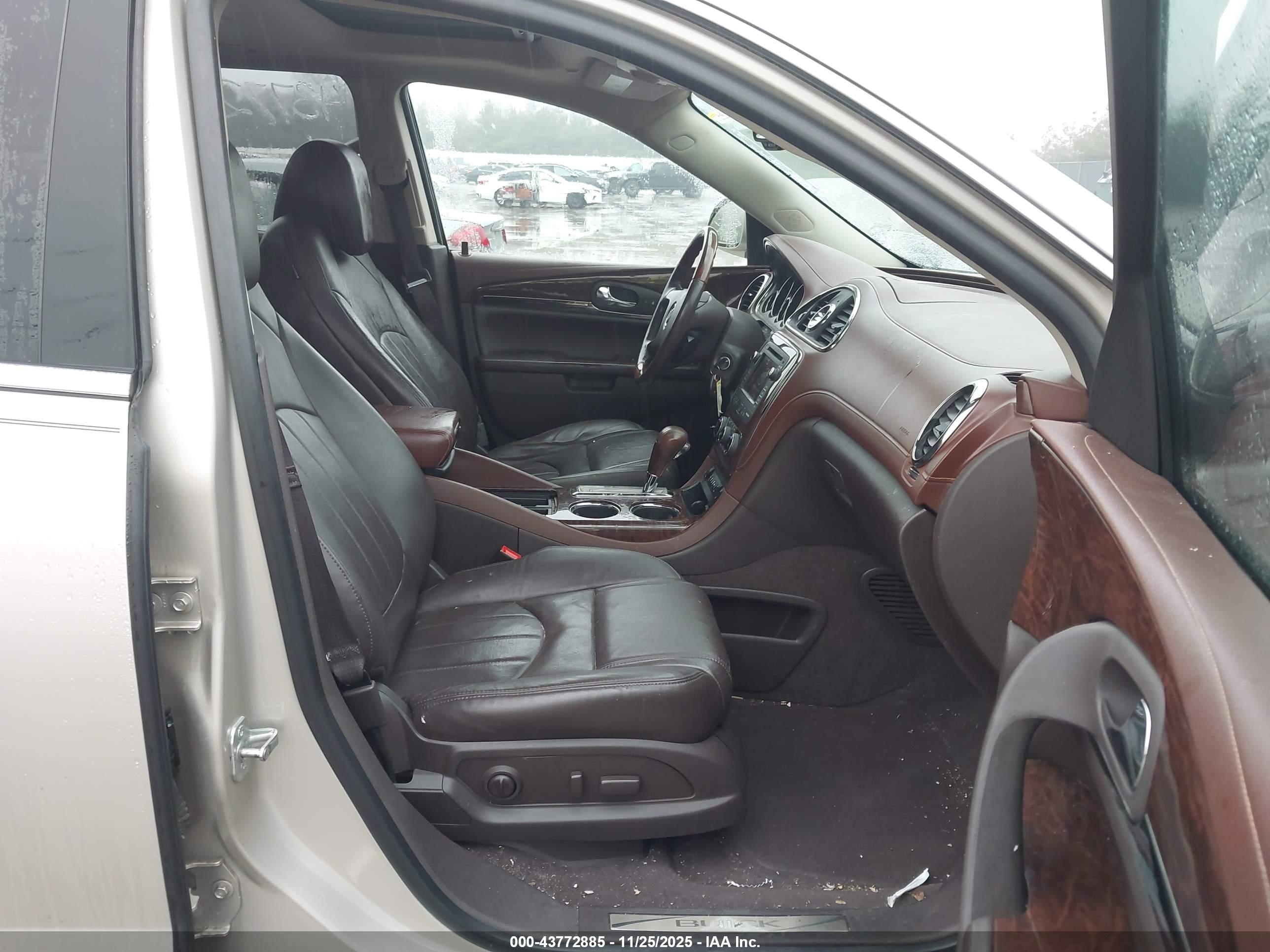 BUICK ENCLAVE image 5