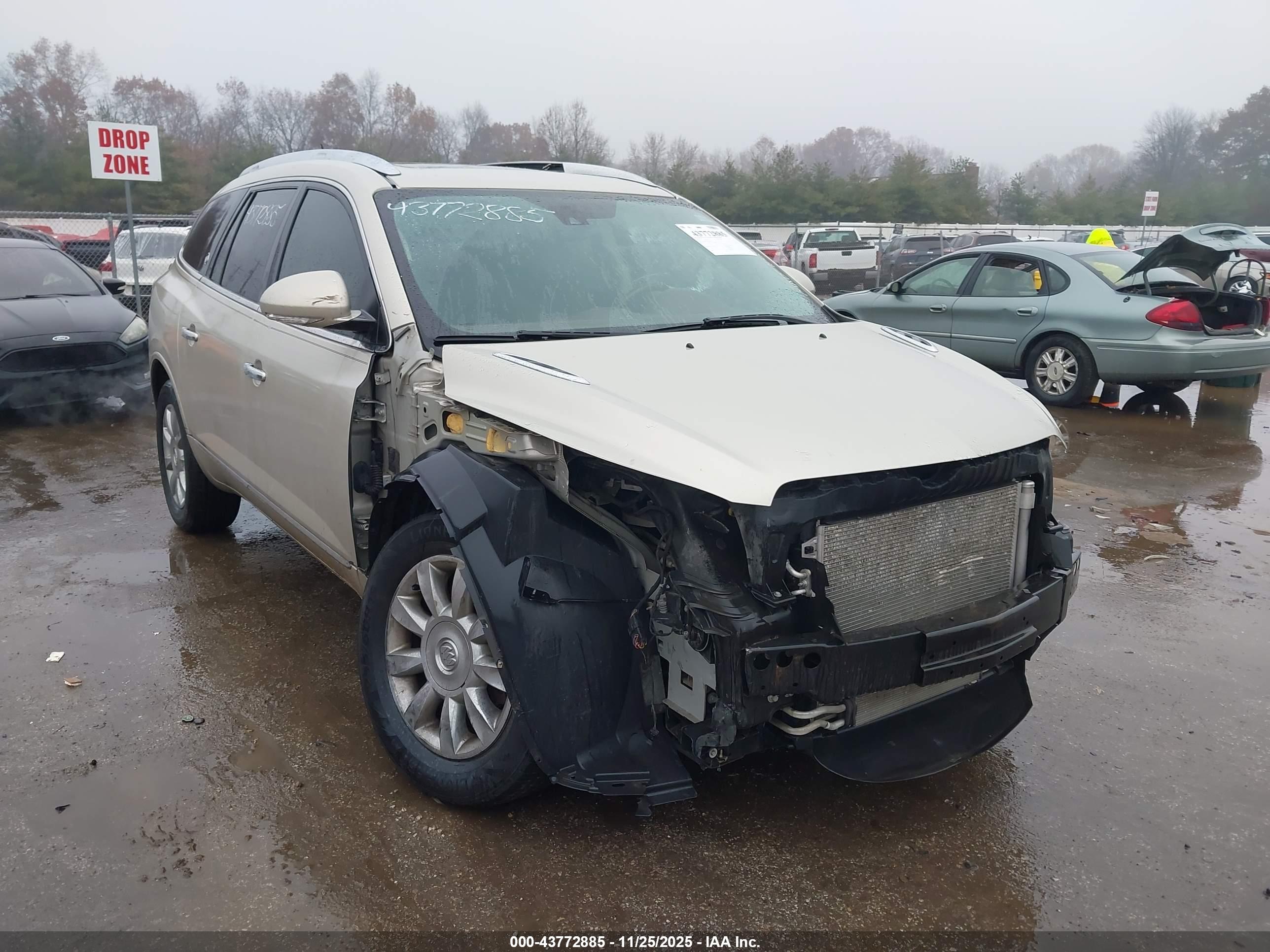 BUICK ENCLAVE image 6