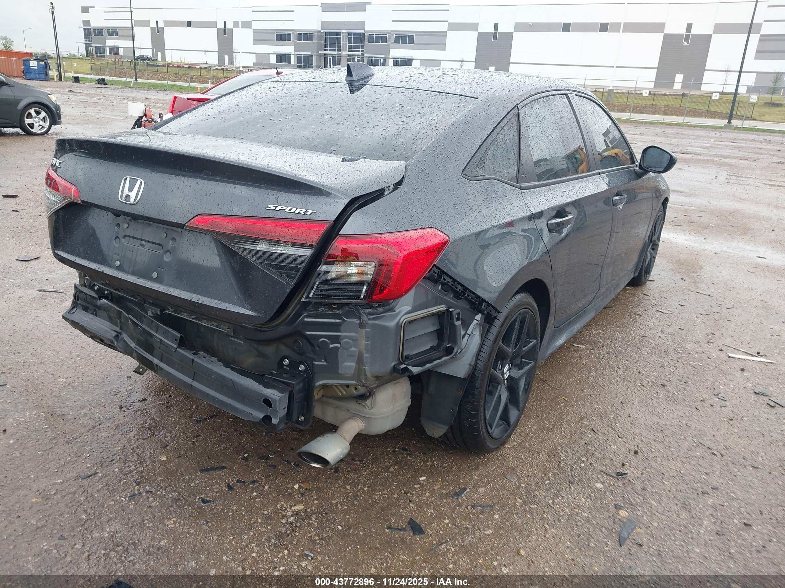 HONDA CIVIC image 4