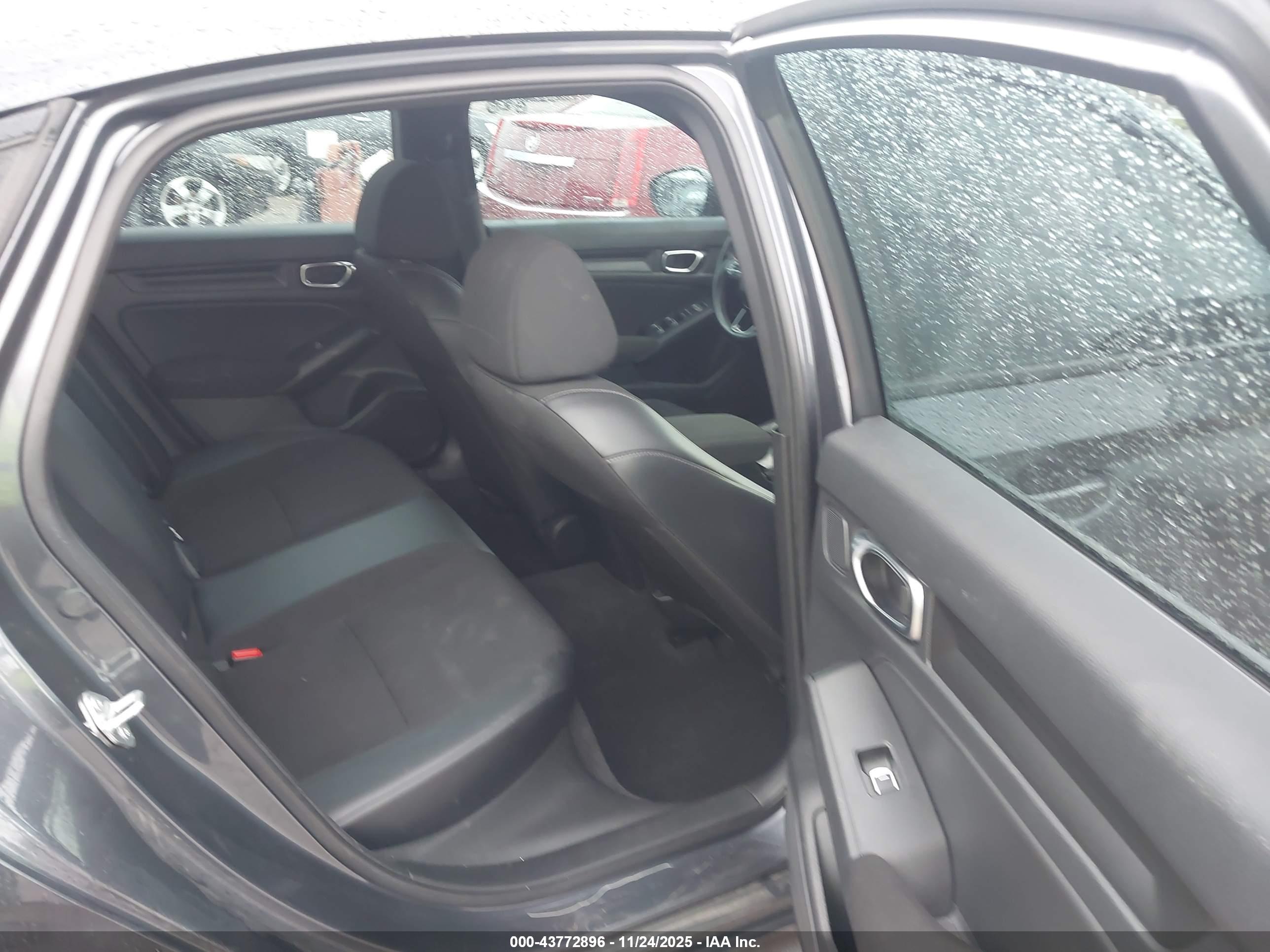 HONDA CIVIC image 8
