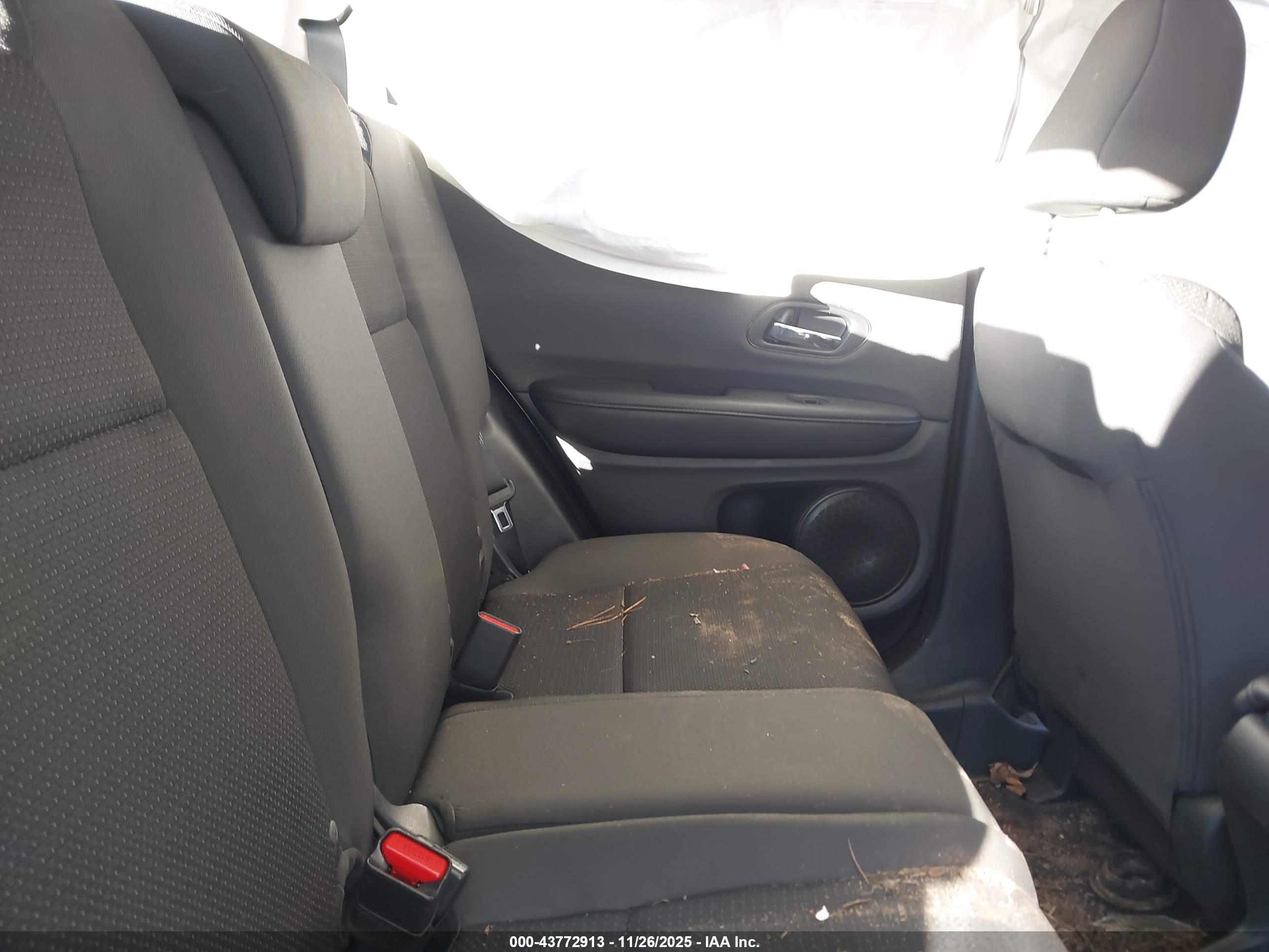 HONDA HR-V image 8
