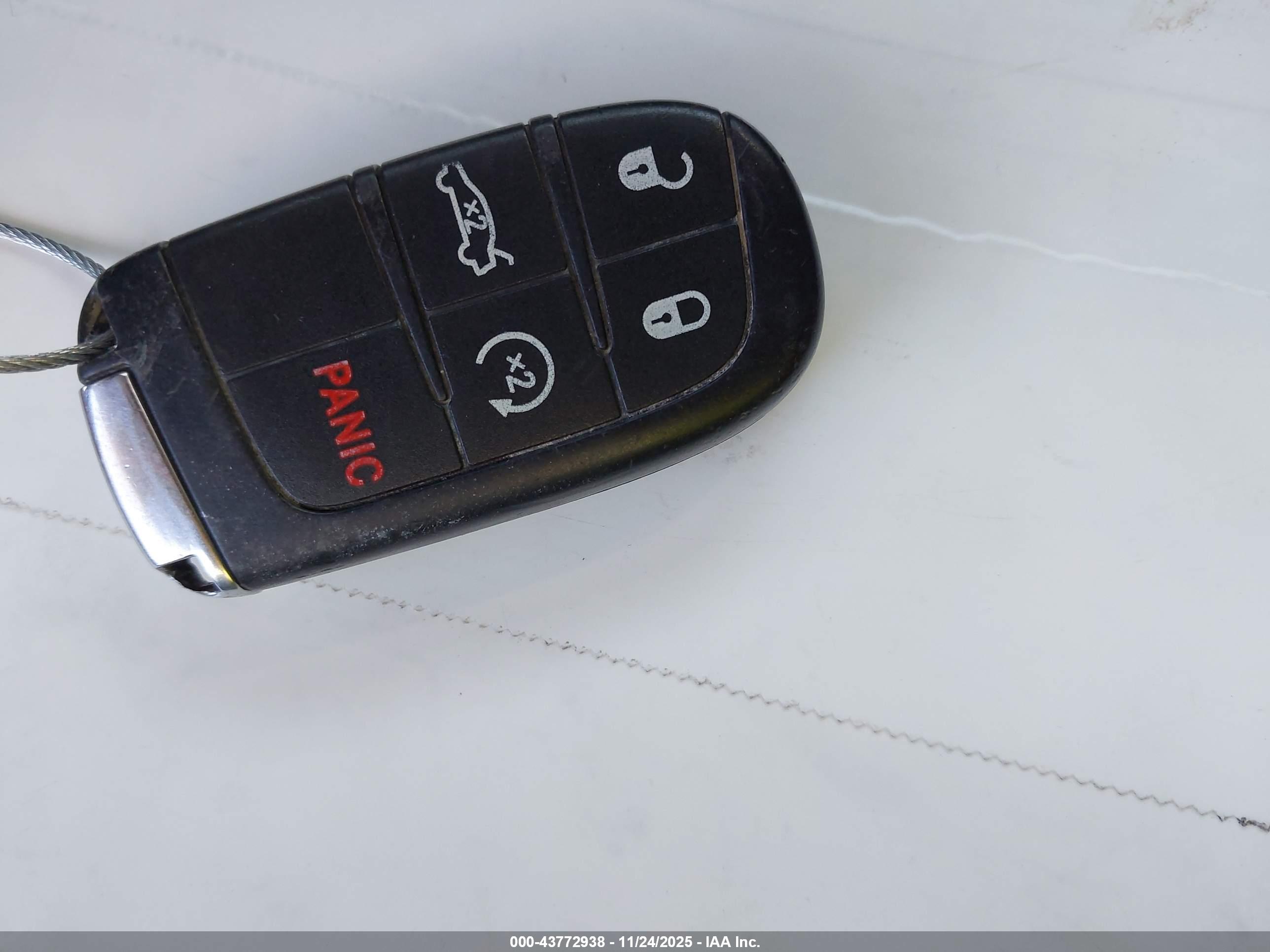DODGE CHALLENGER image 11