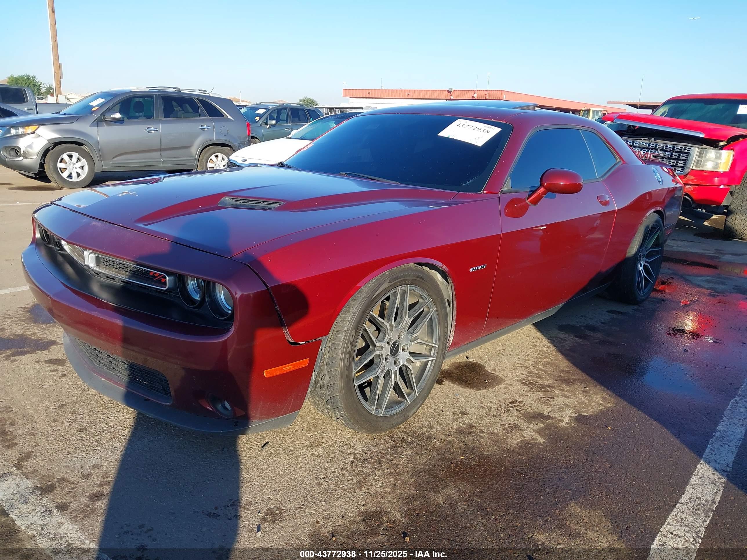 DODGE CHALLENGER image 2