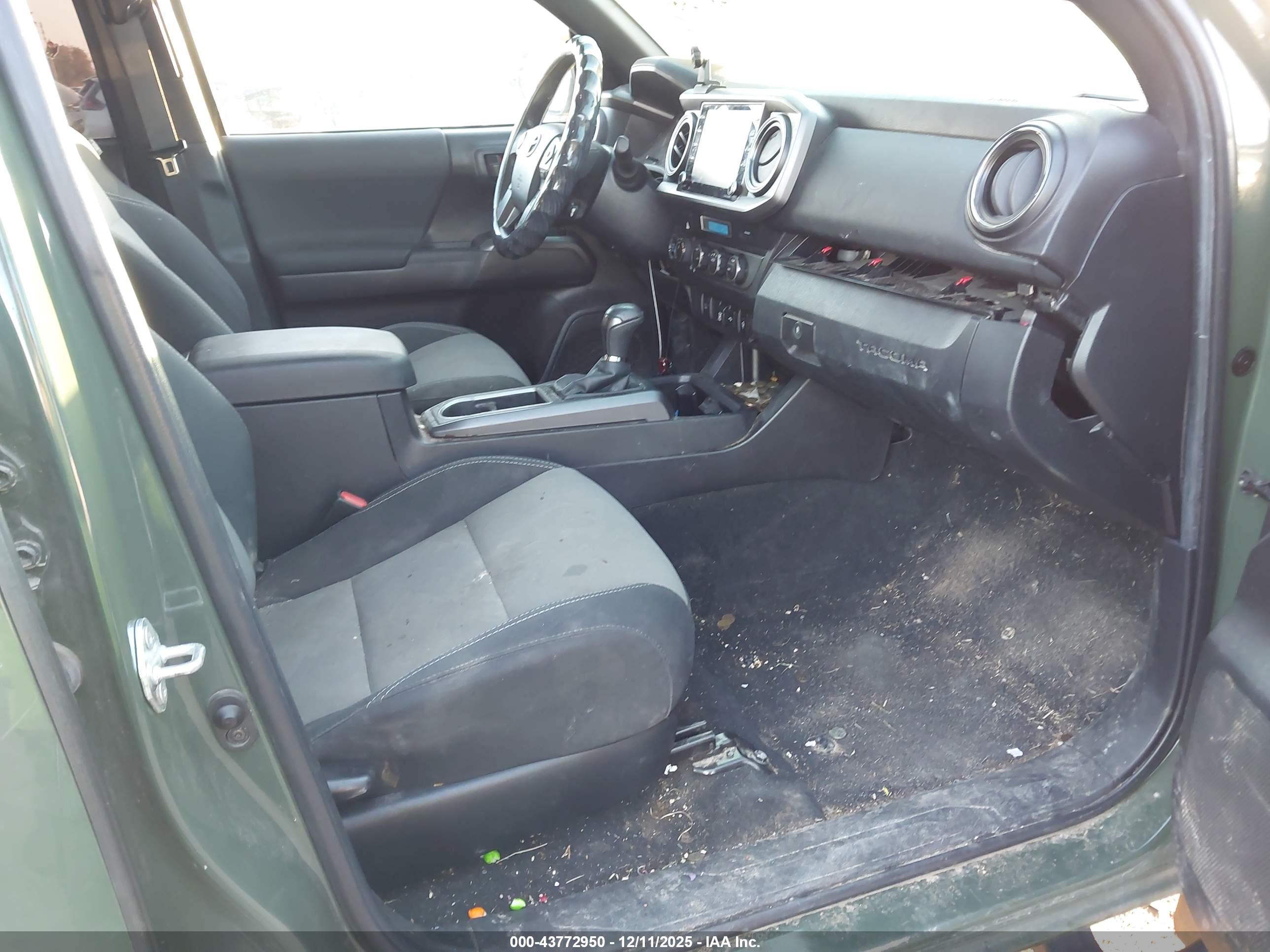 TOYOTA TACOMA image 5