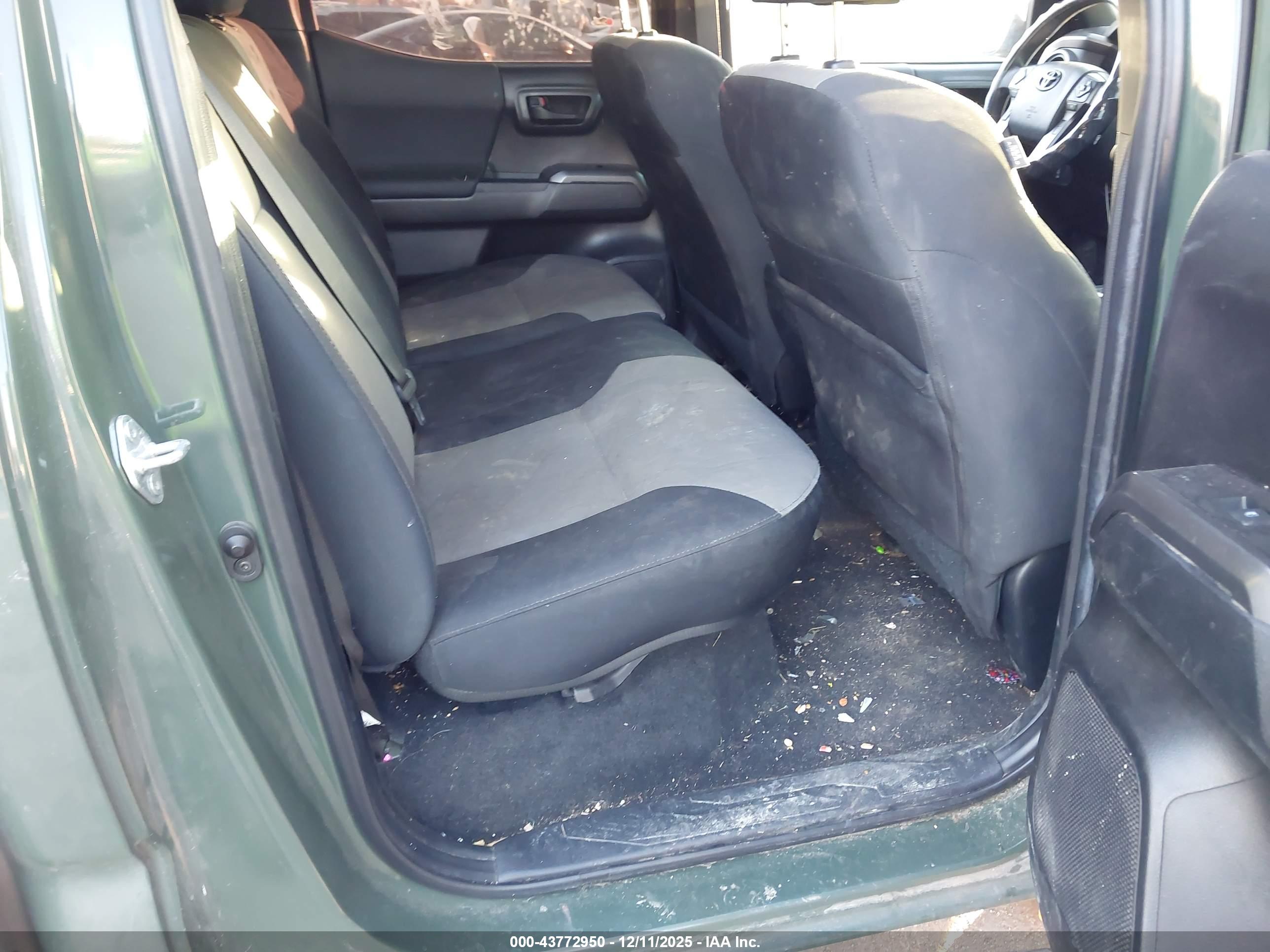 TOYOTA TACOMA image 8