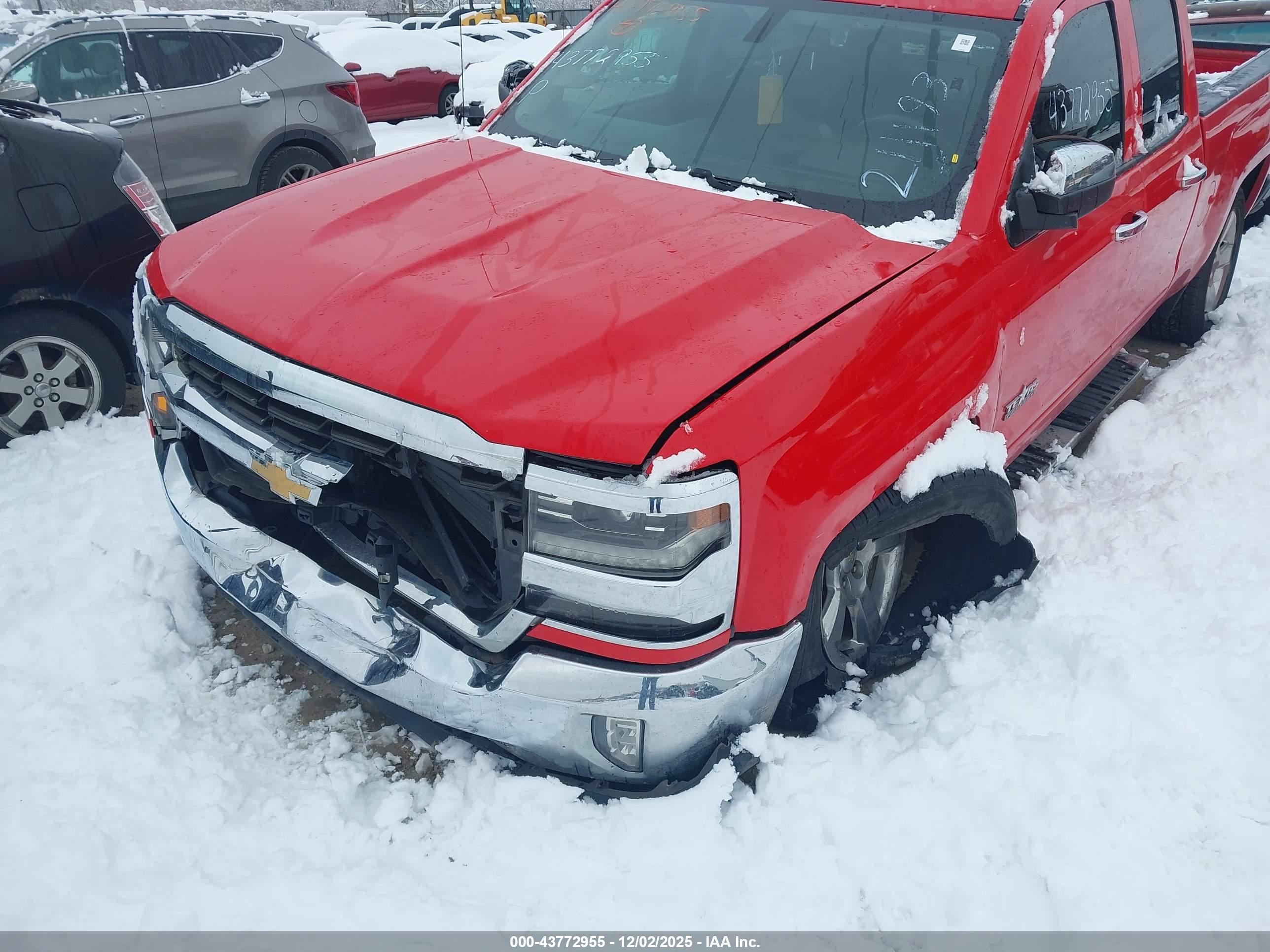 CHEVROLET SILVERADO image 6