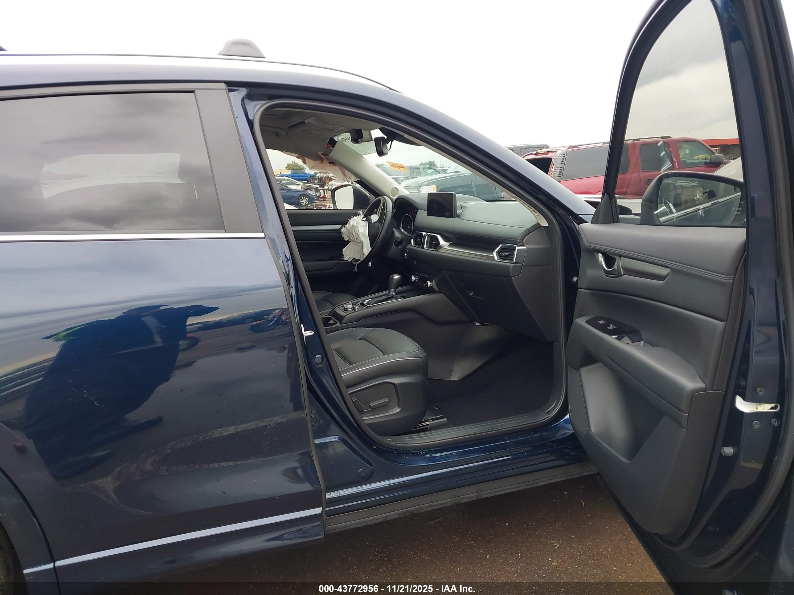 MAZDA CX-5 image 5