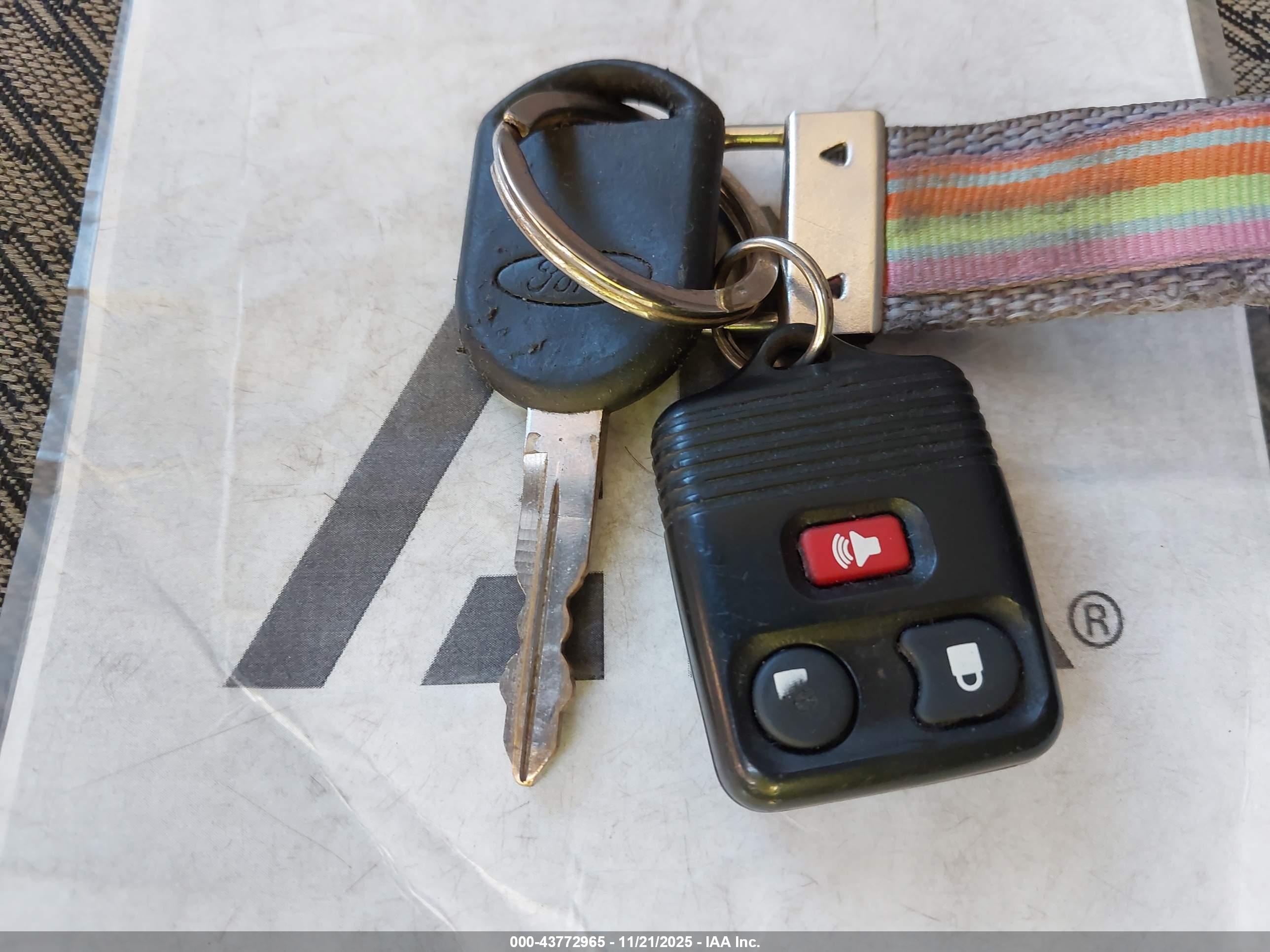 FORD EXPLORER image 11