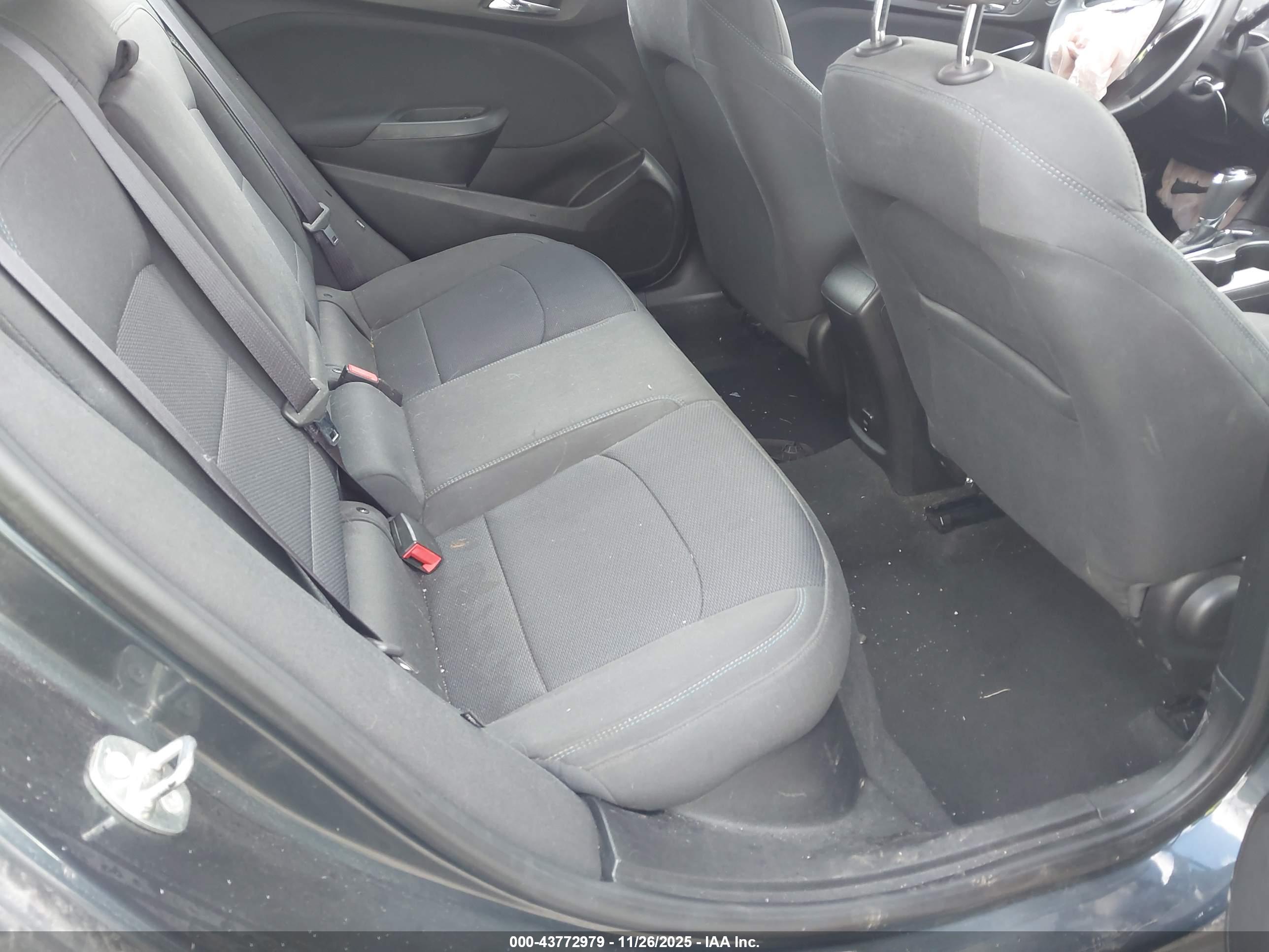 CHEVROLET CRUZE image 8