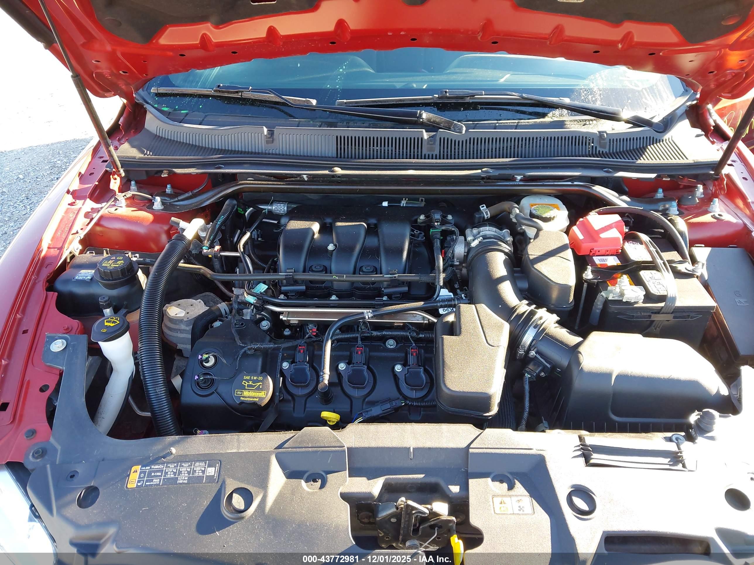 FORD TAURUS image 10
