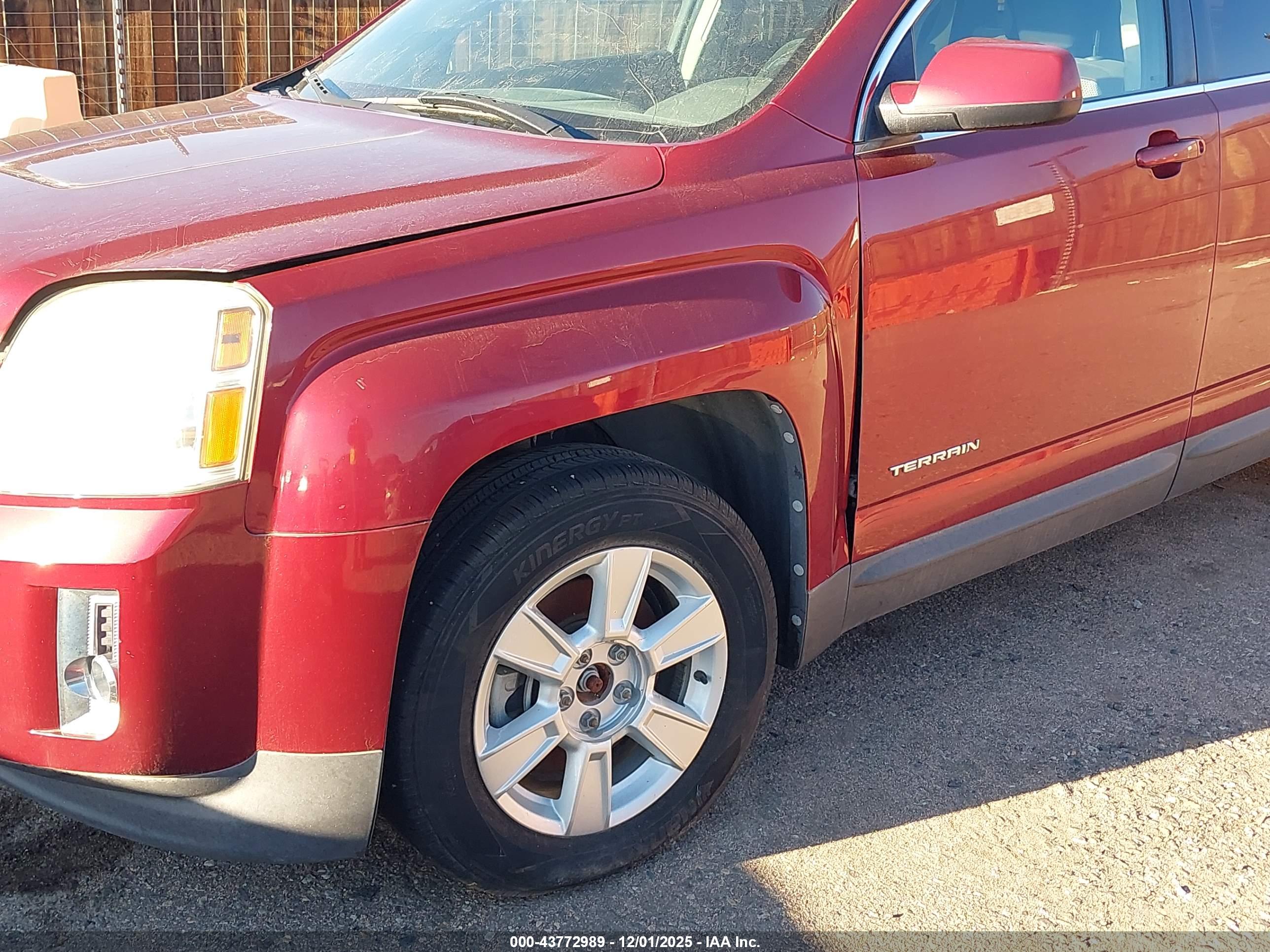 GMC TERRAIN image 6