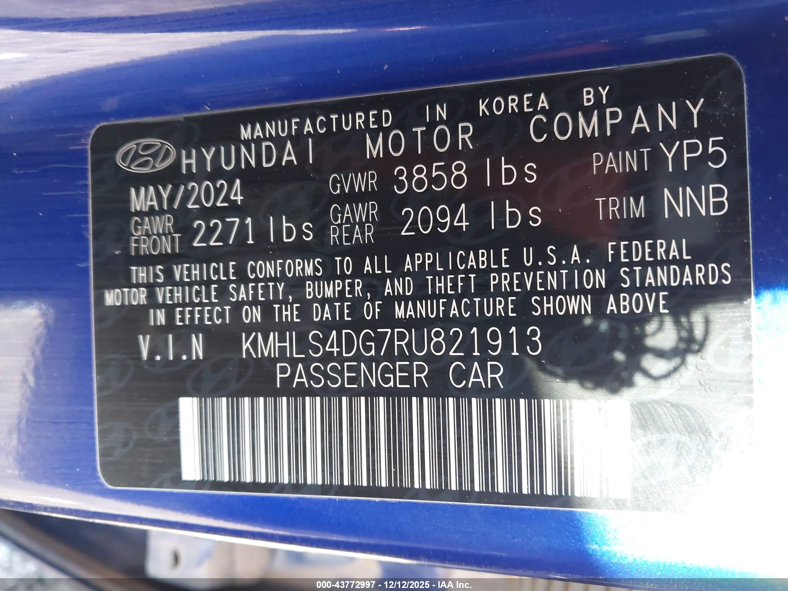 HYUNDAI ELANTRA image 9