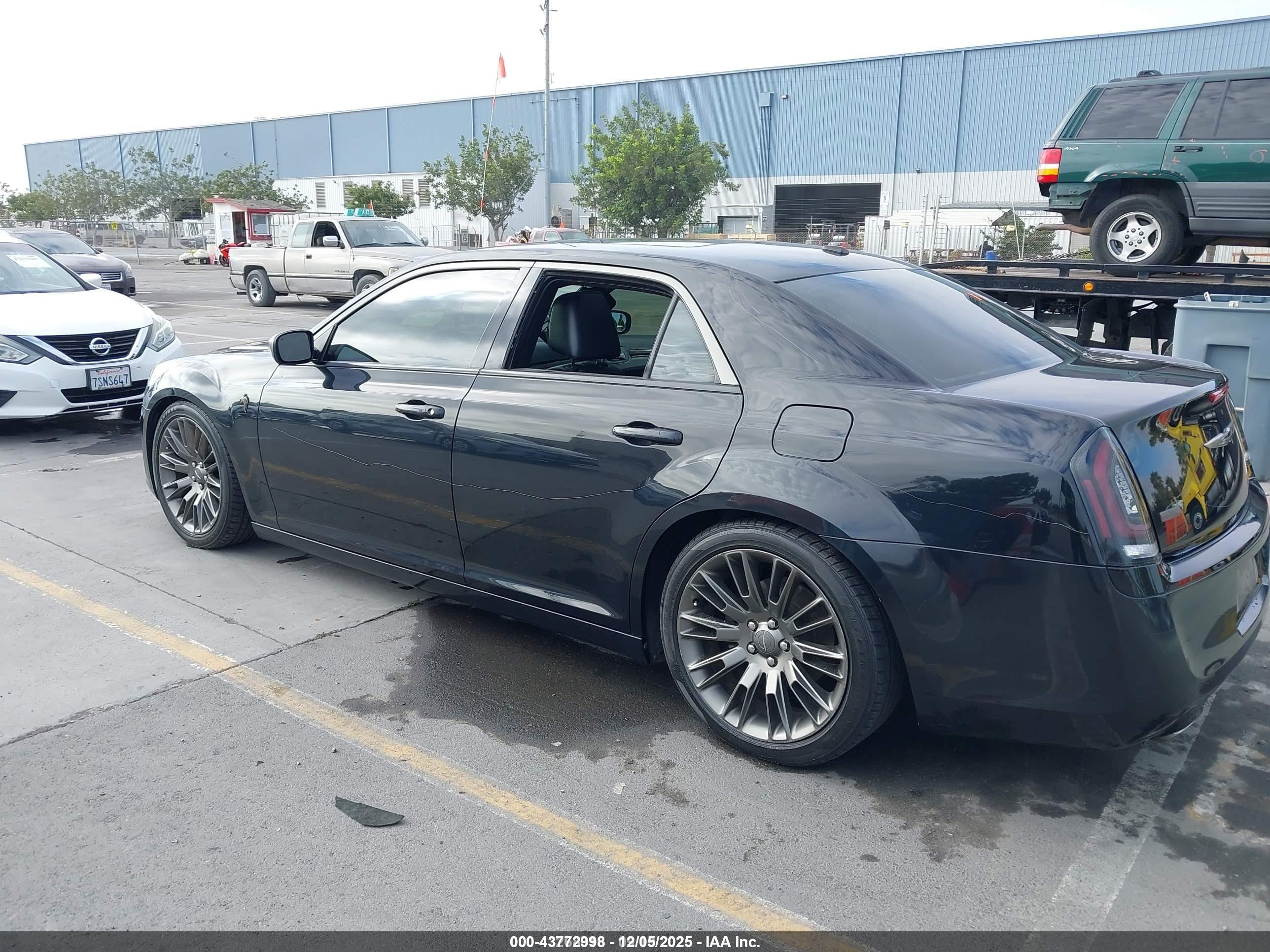 CHRYSLER 300C image 3