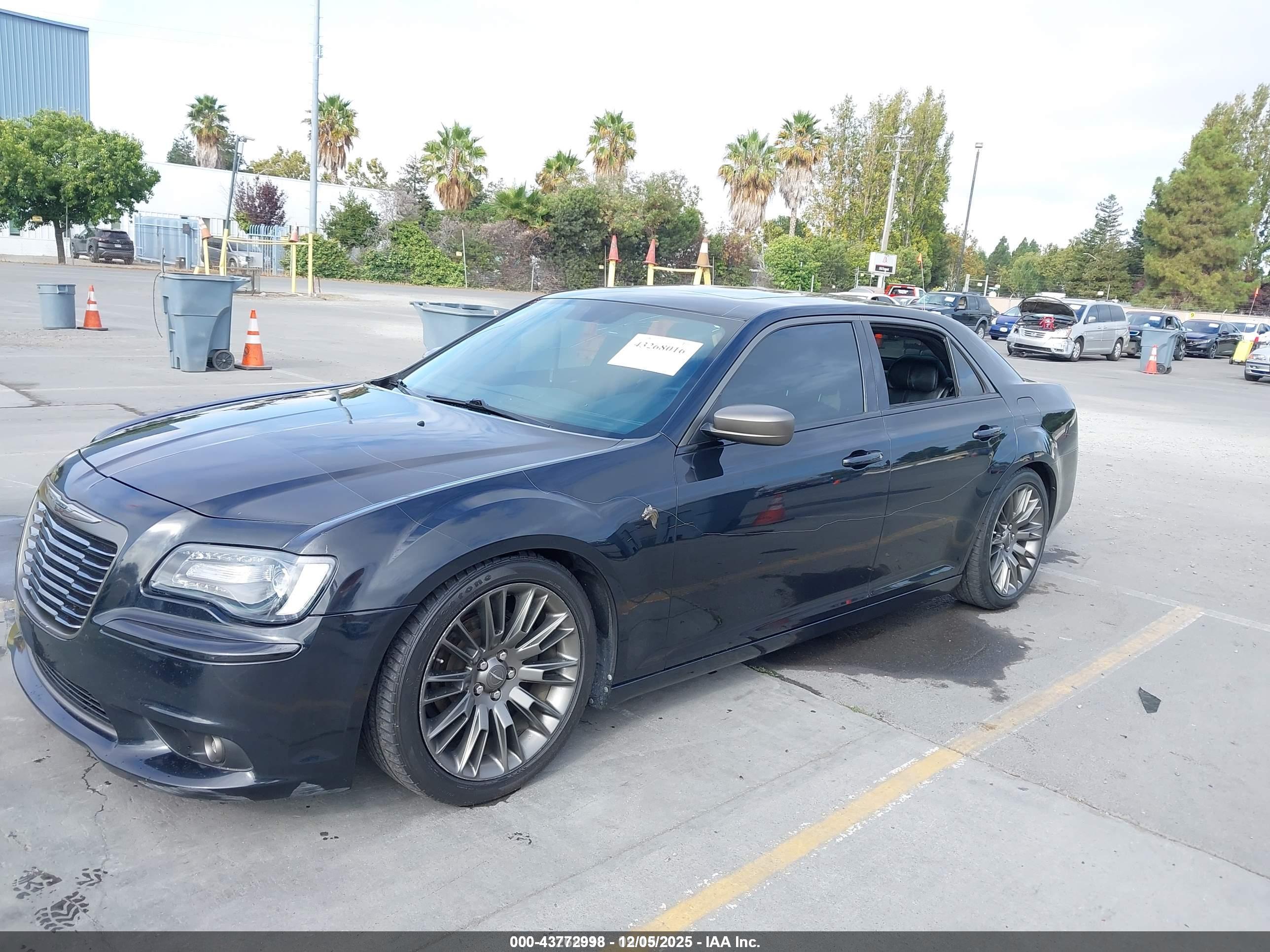 CHRYSLER 300C image 6