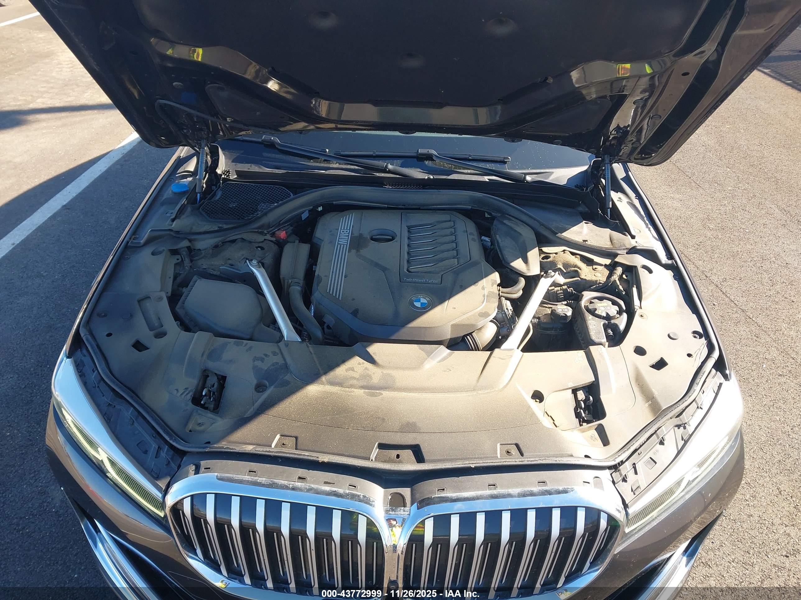 BMW 740 image 10