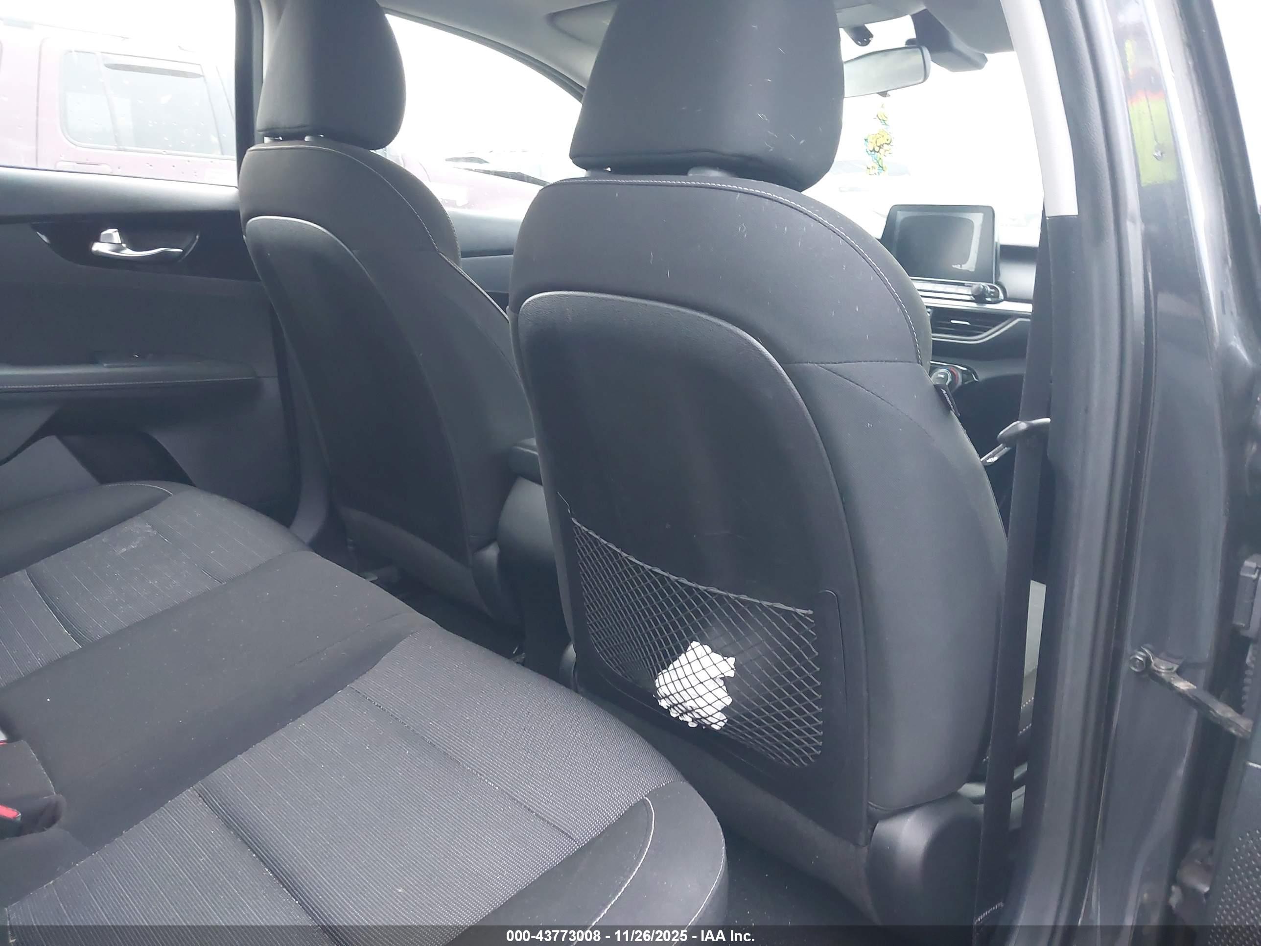 KIA FORTE image 8