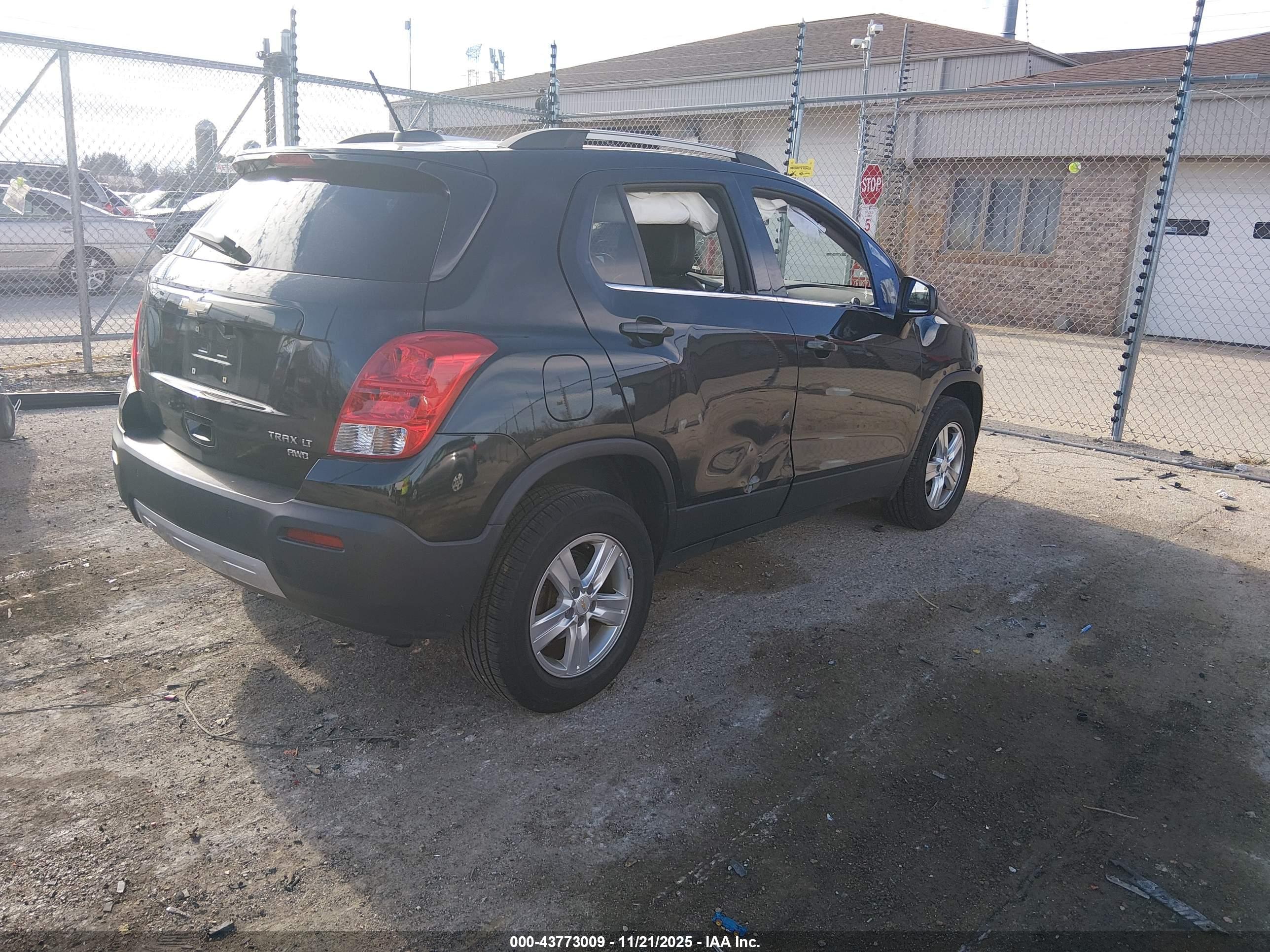 CHEVROLET TRAX image 4