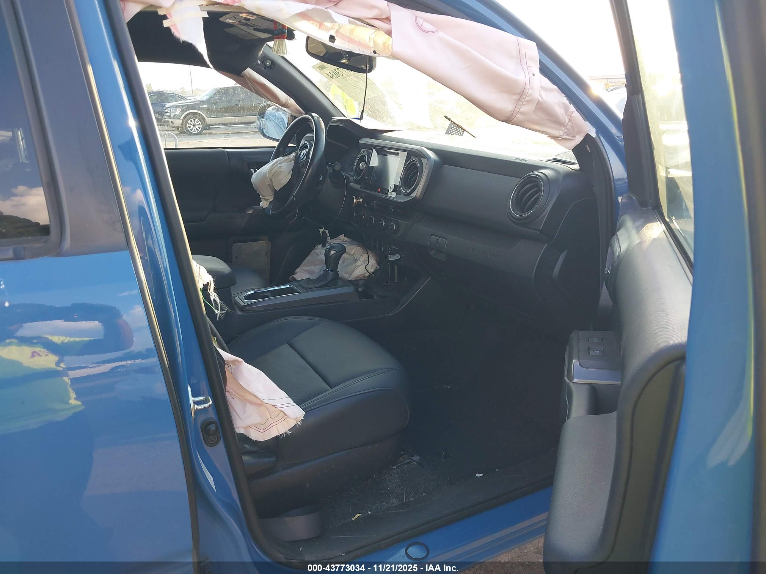 TOYOTA TACOMA image 5