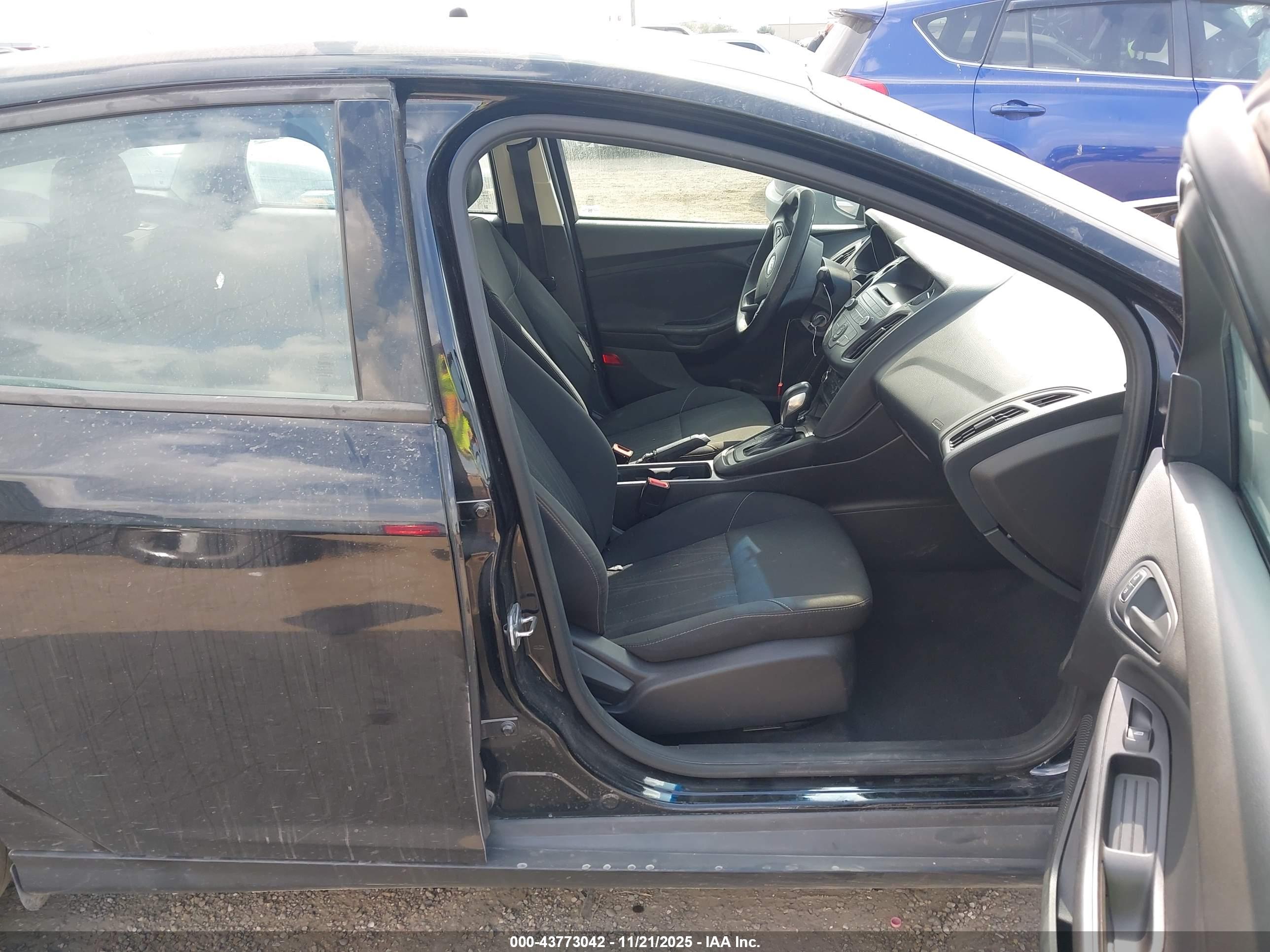 FORD FOCUS image 5