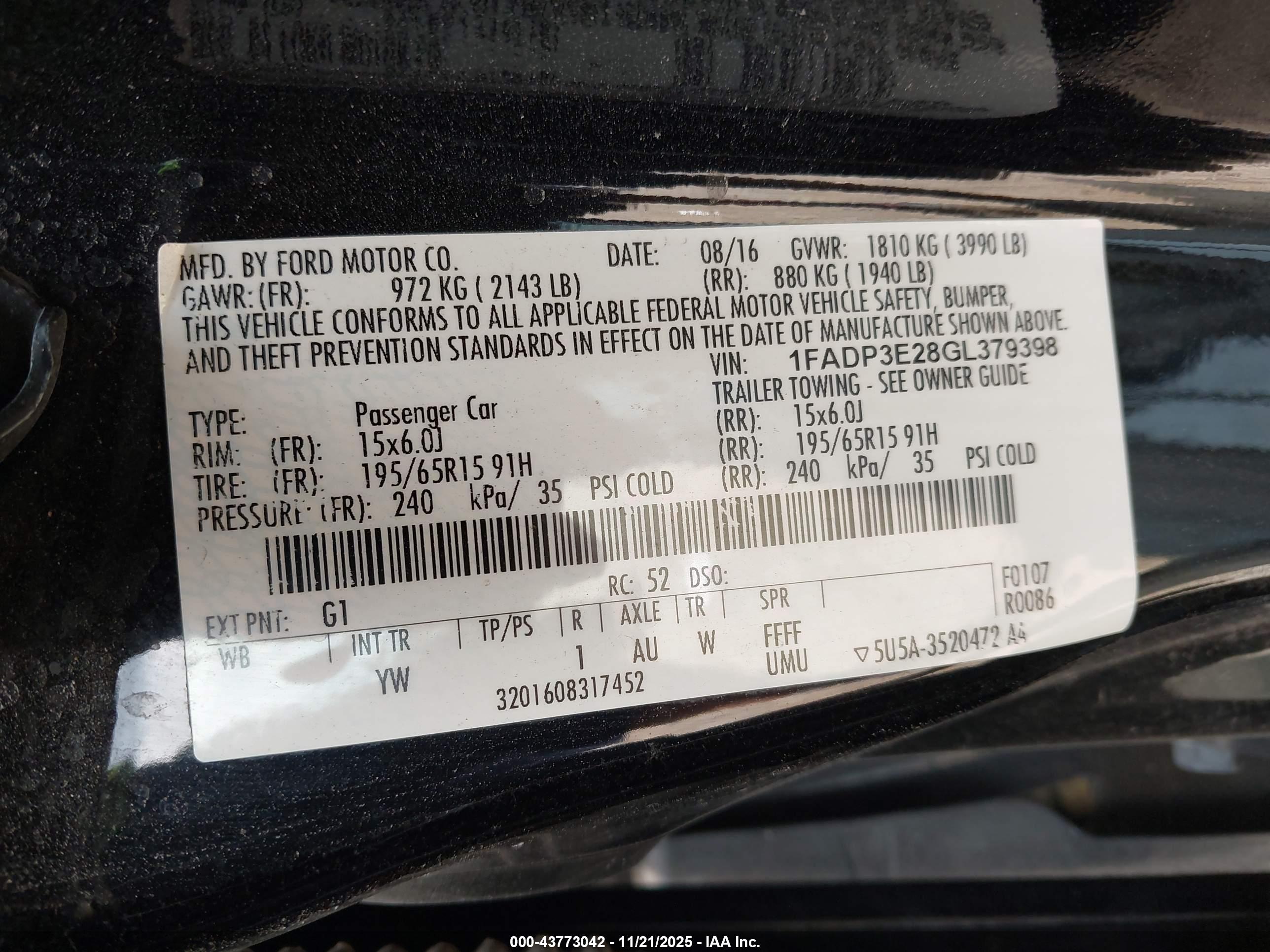 FORD FOCUS image 9