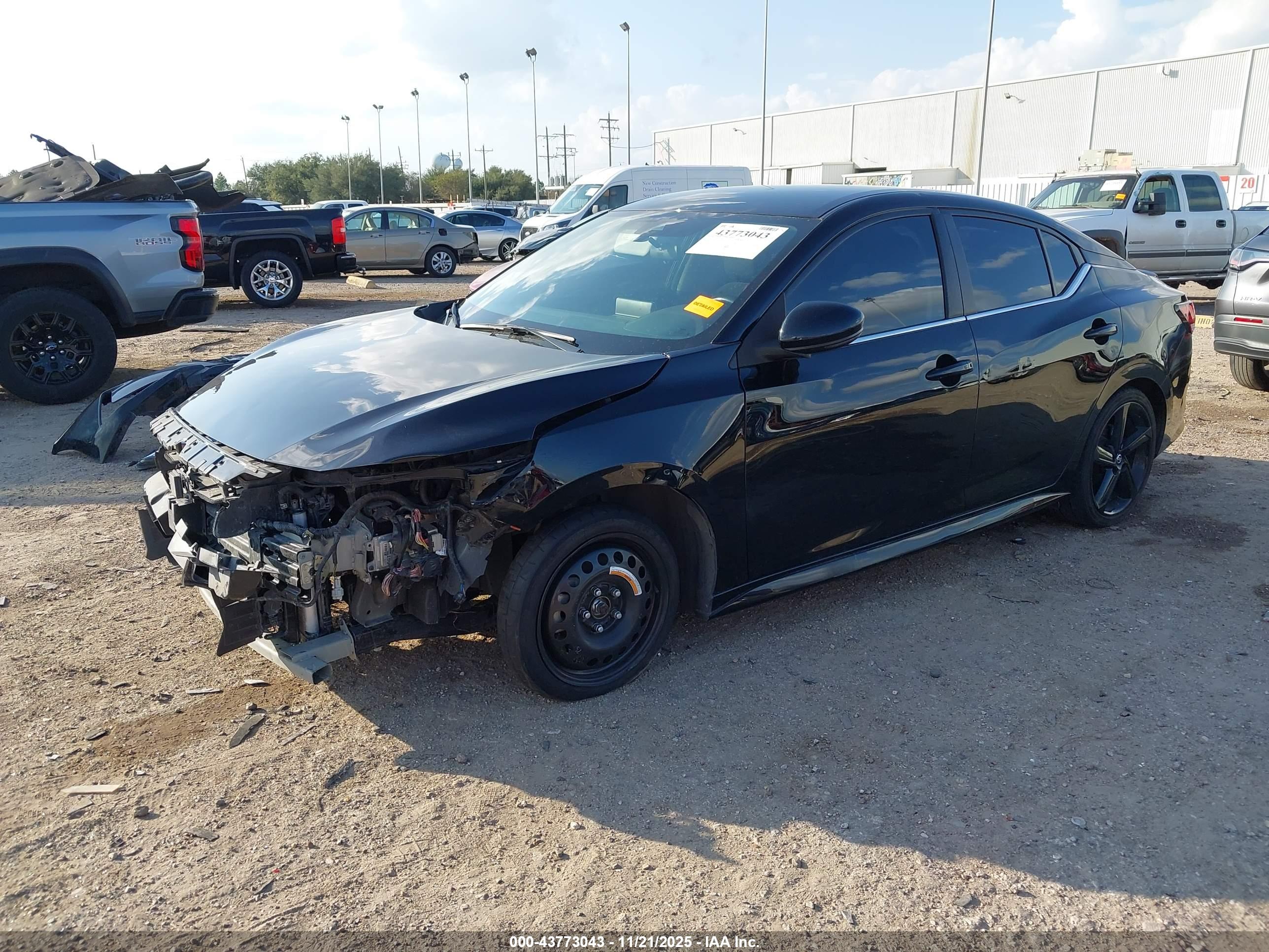 NISSAN SENTRA image 2
