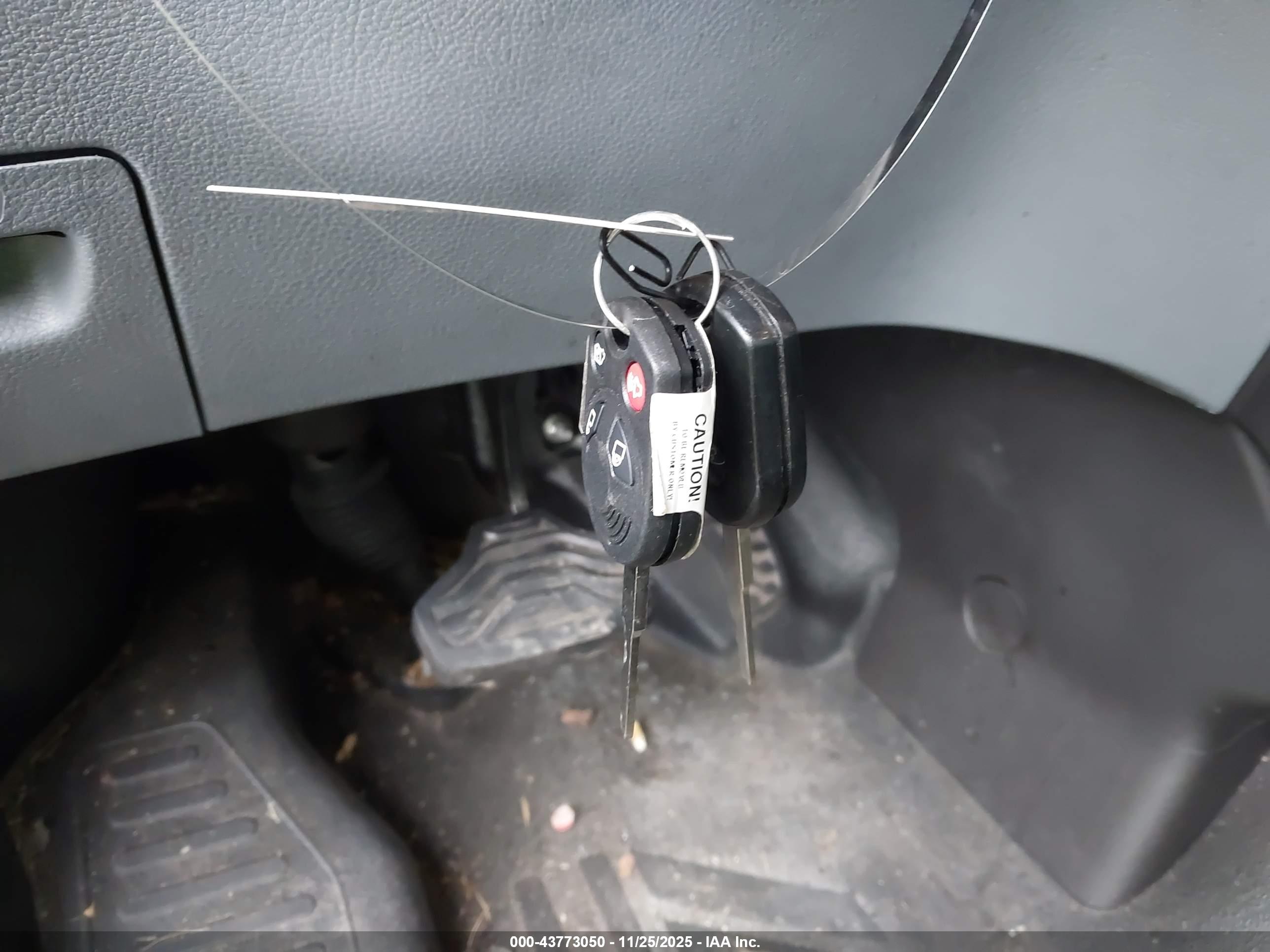 FORD TRANSIT-150 image 11