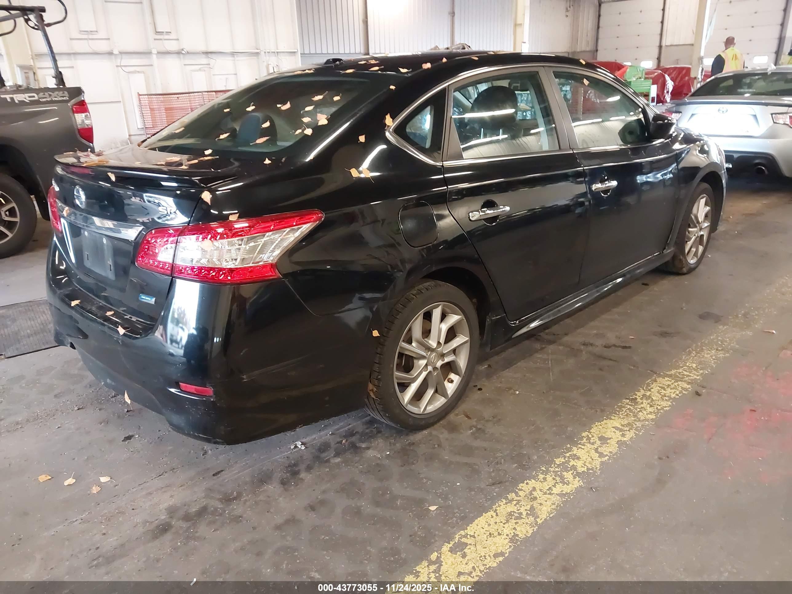 NISSAN SENTRA image 4