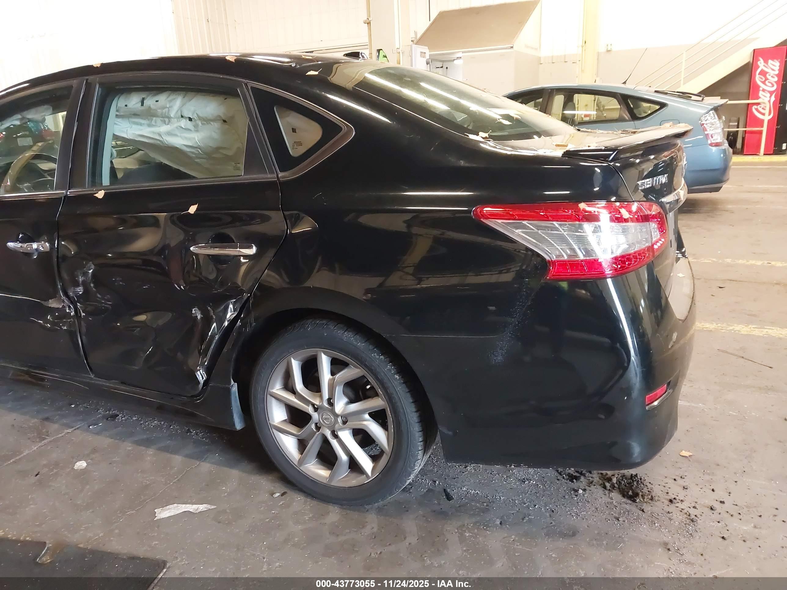 NISSAN SENTRA image 6