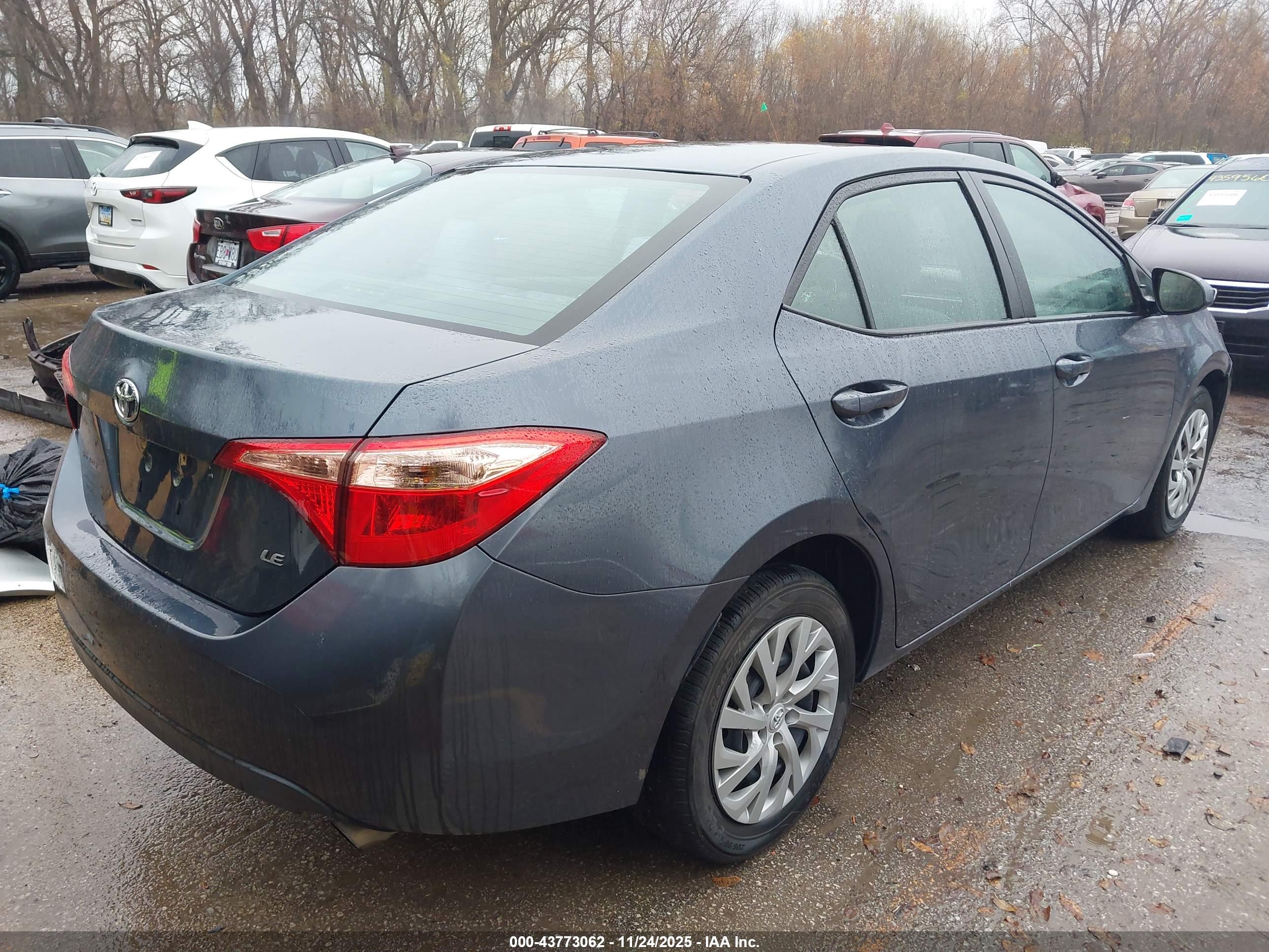 TOYOTA COROLLA image 4