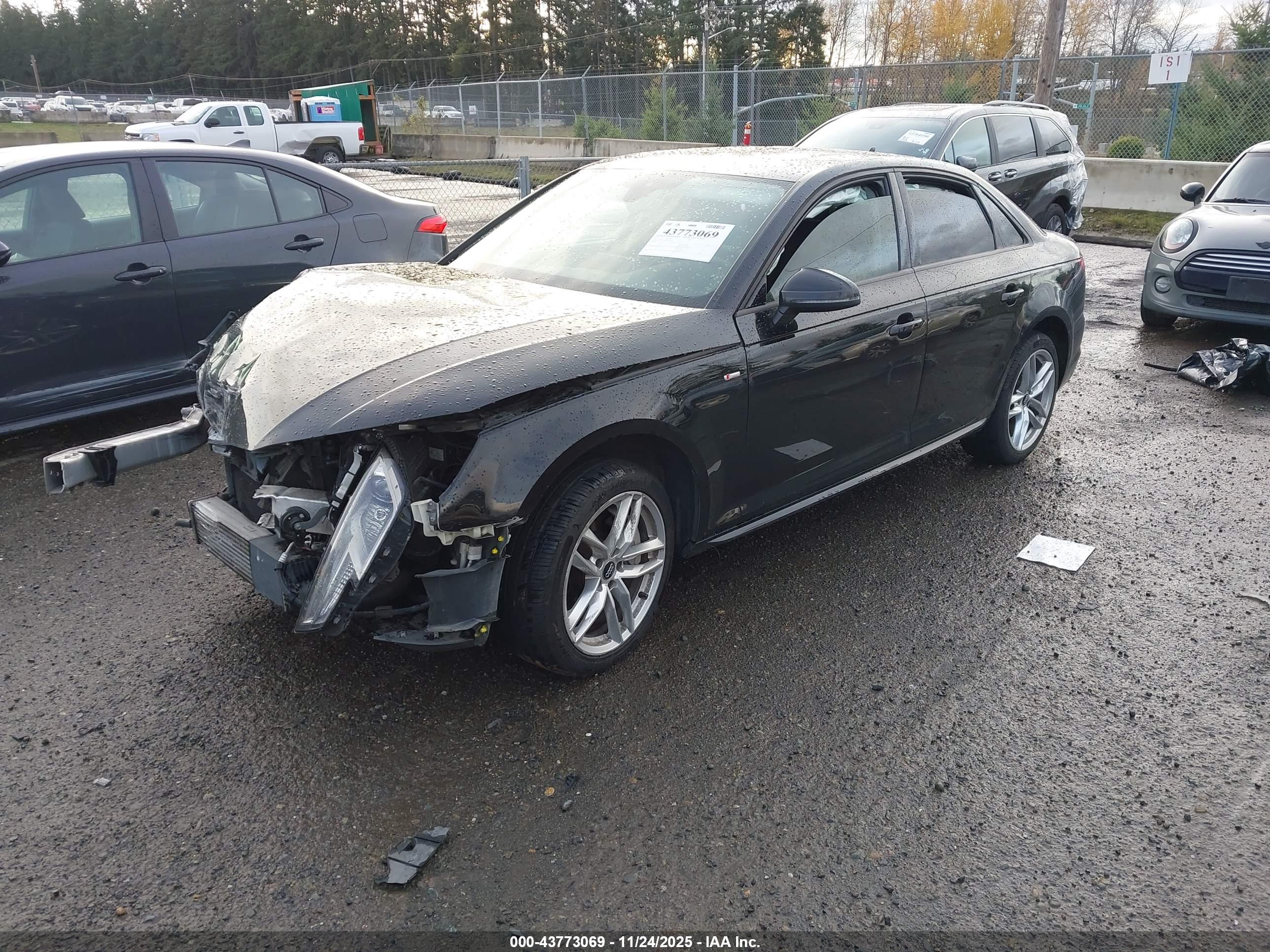AUDI A4 image 2