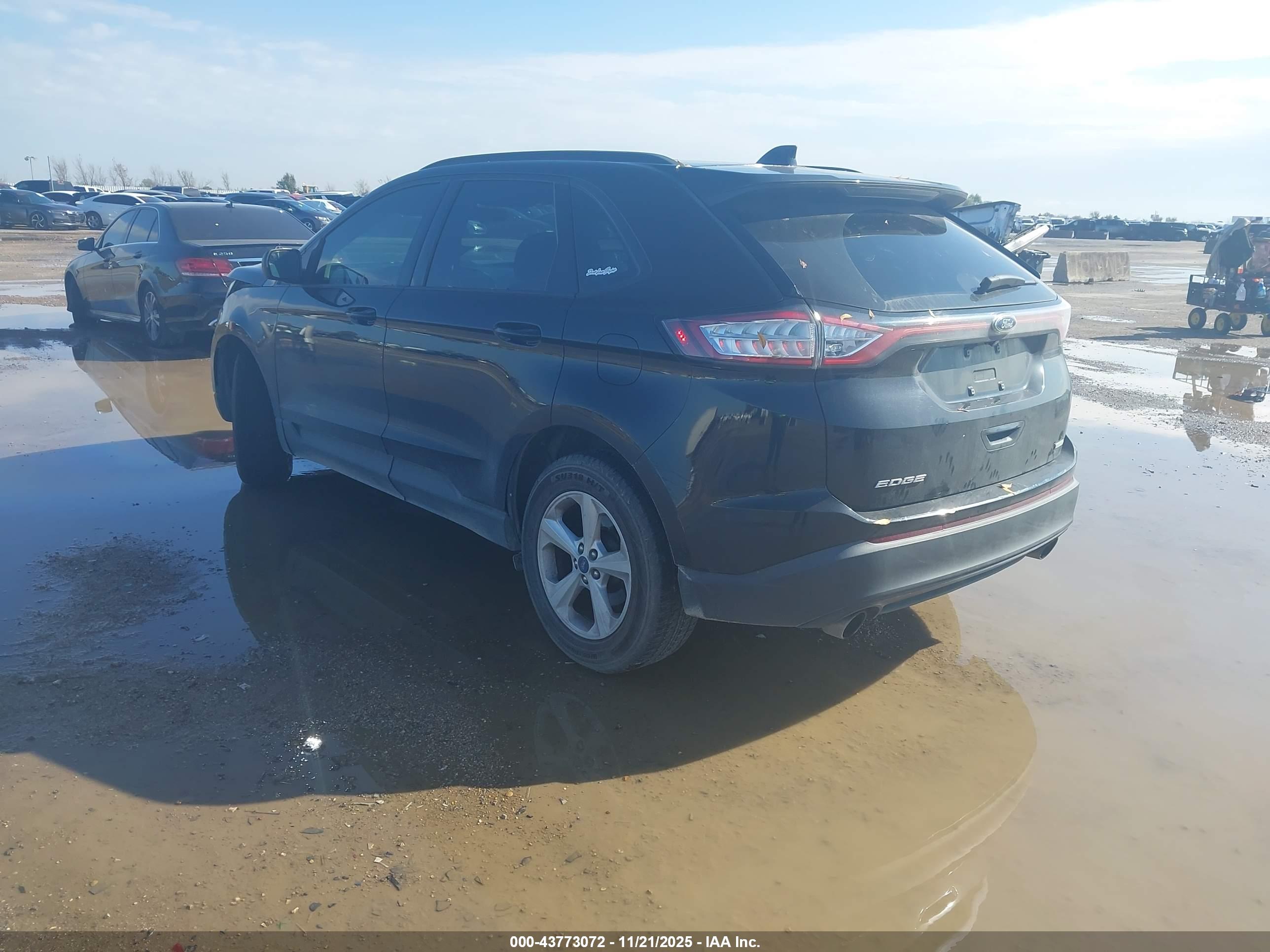 FORD EDGE image 3
