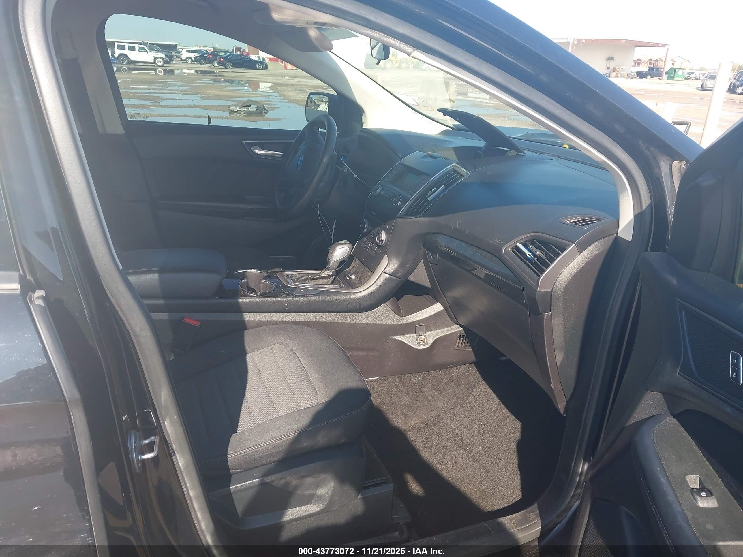 FORD EDGE image 5