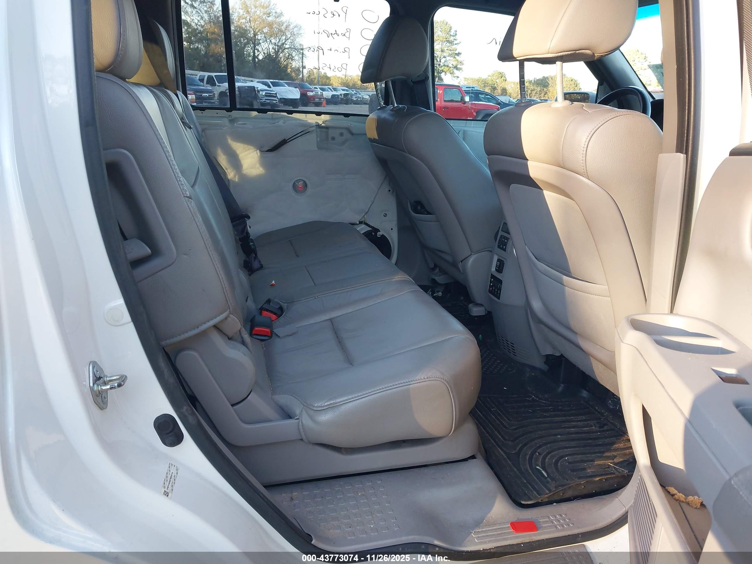 HONDA PILOT image 8