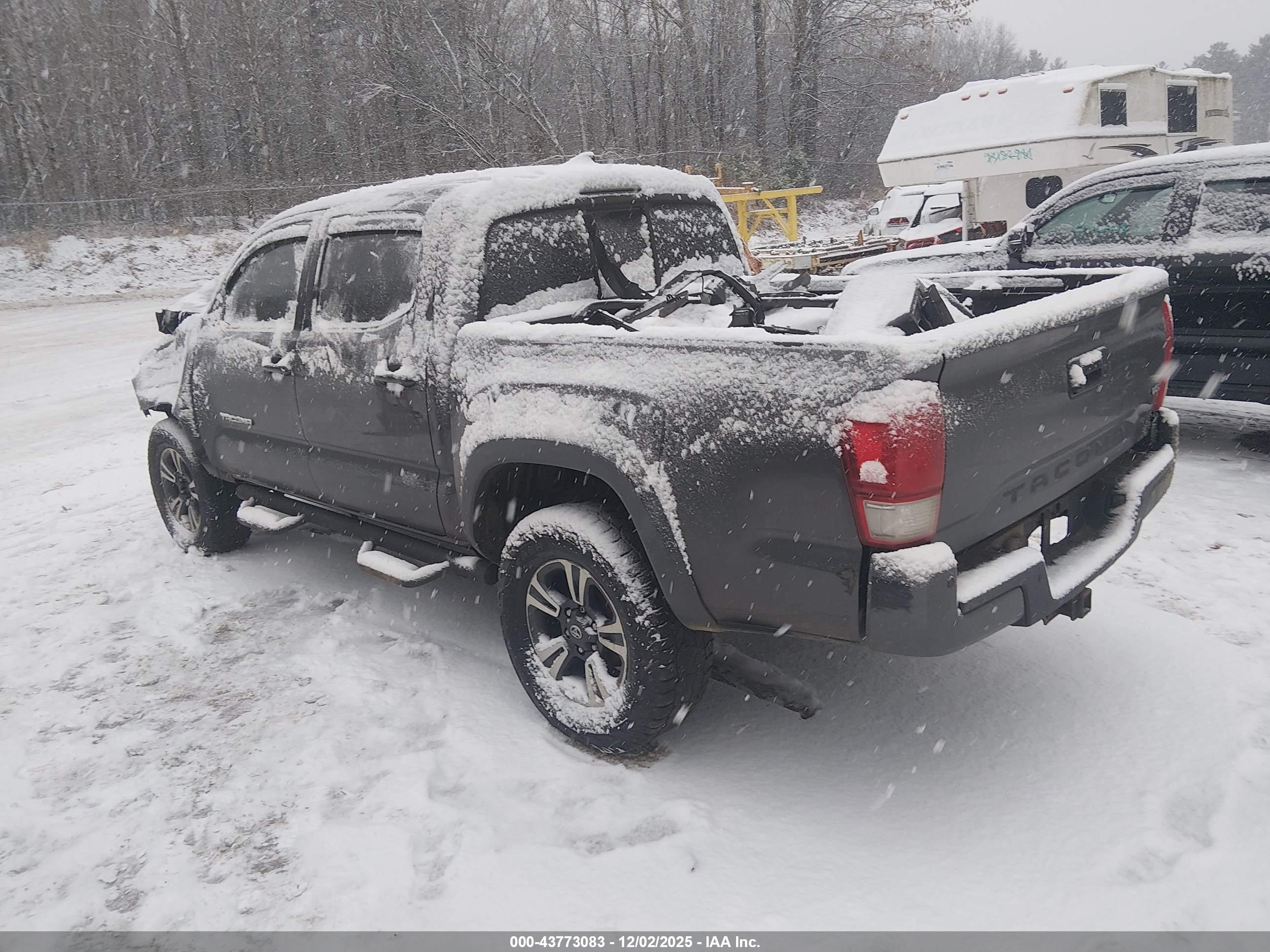 TOYOTA TACOMA image 3