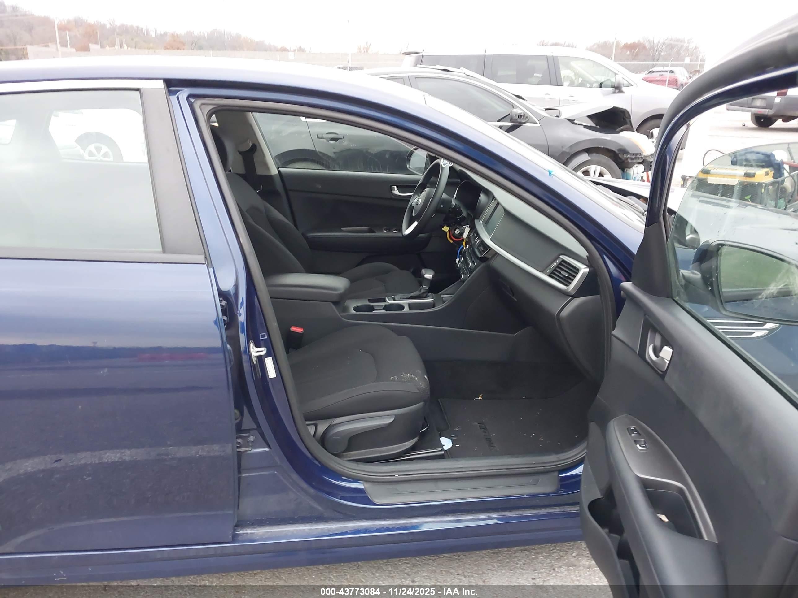 KIA OPTIMA image 5