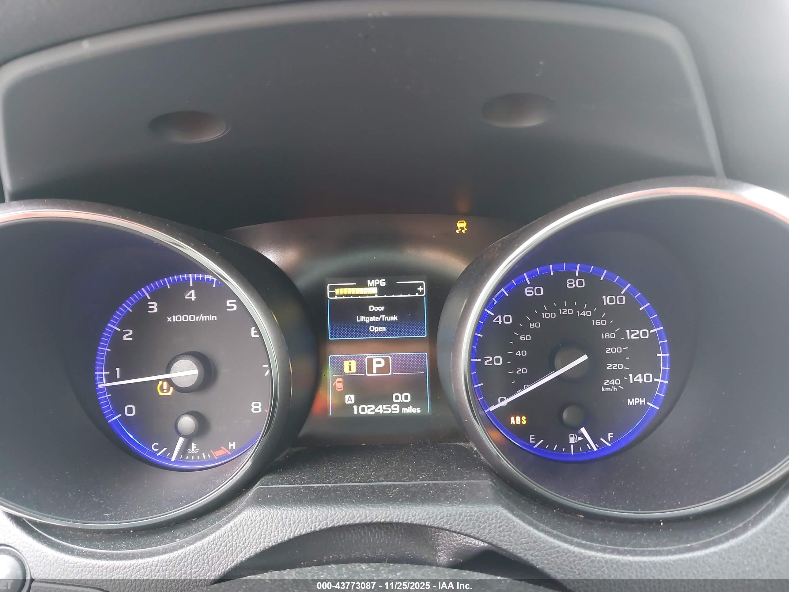 SUBARU OUTBACK image 7