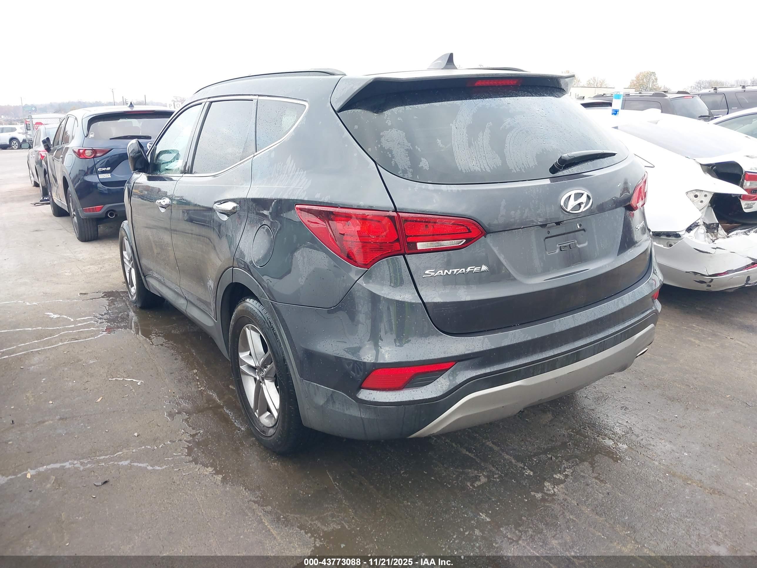 HYUNDAI SANTA image 3