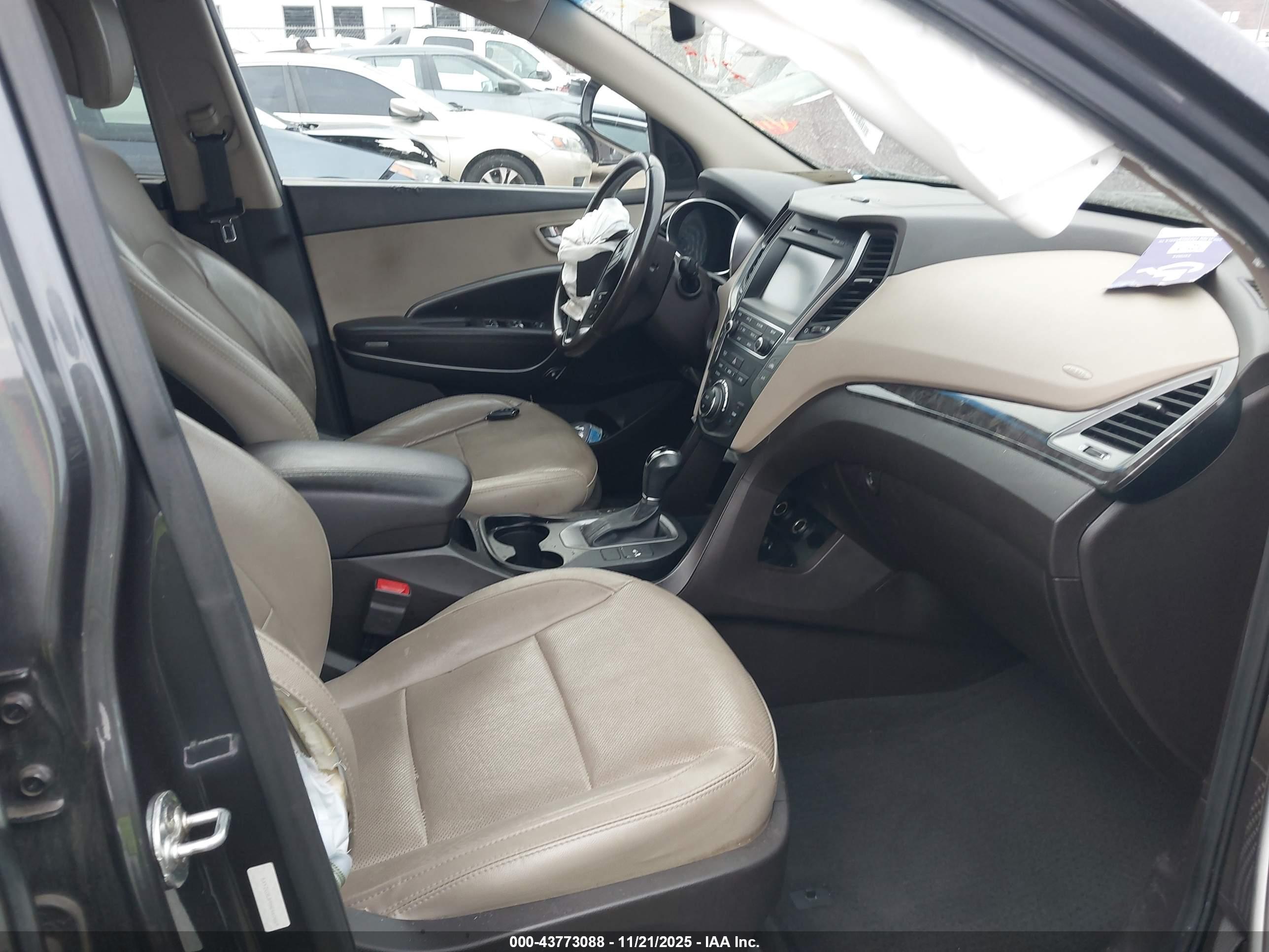 HYUNDAI SANTA image 5